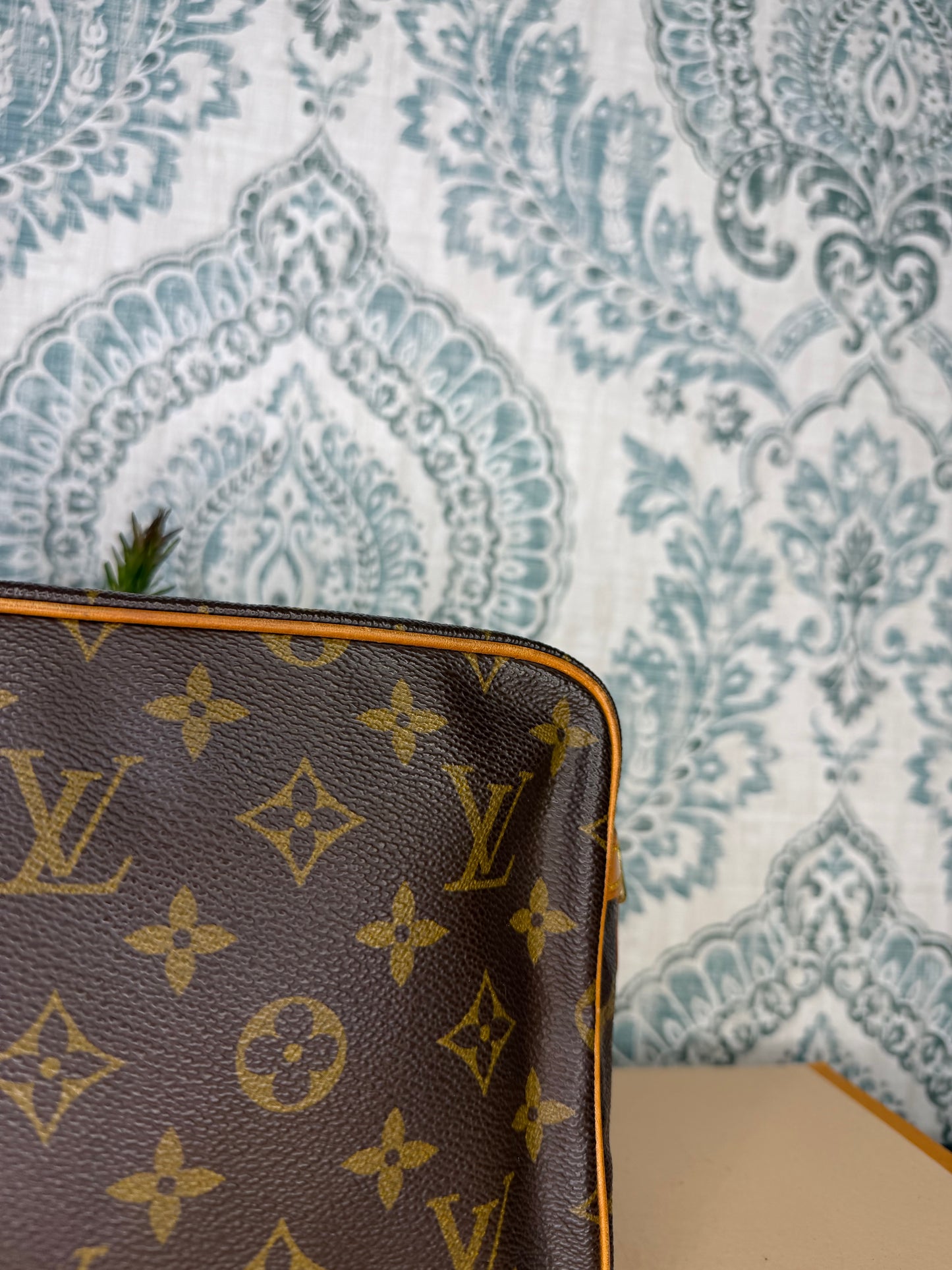 Louis Vuitton Compiegne 23