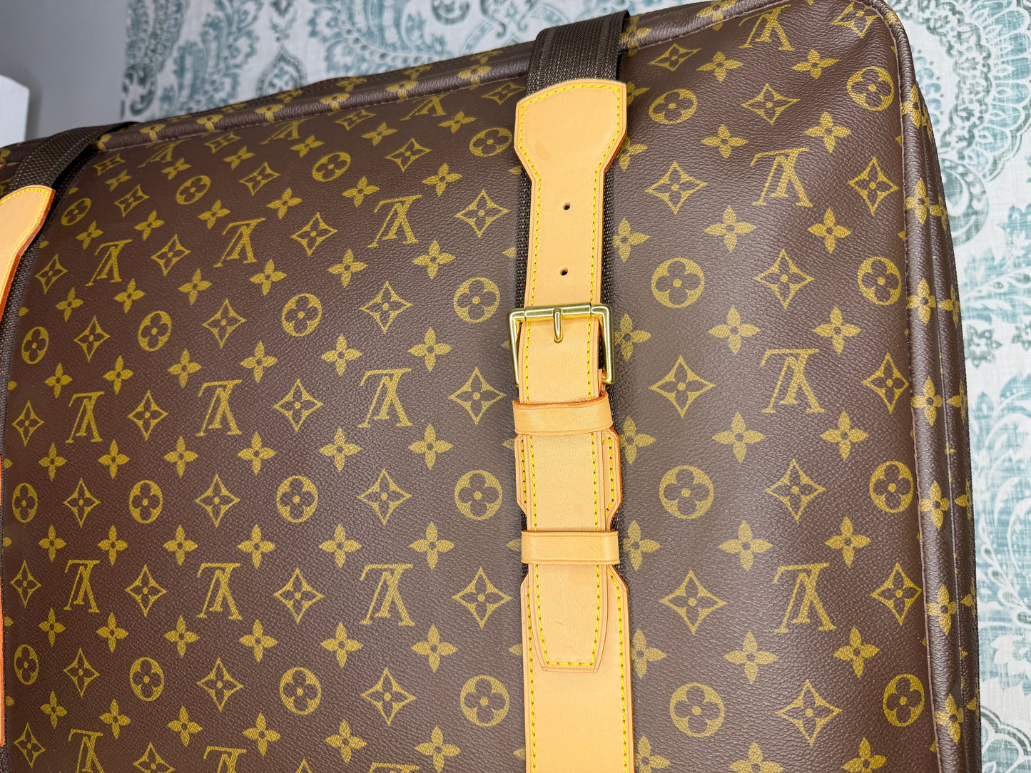 Louis Vuitton Satellite 60 Suit Case