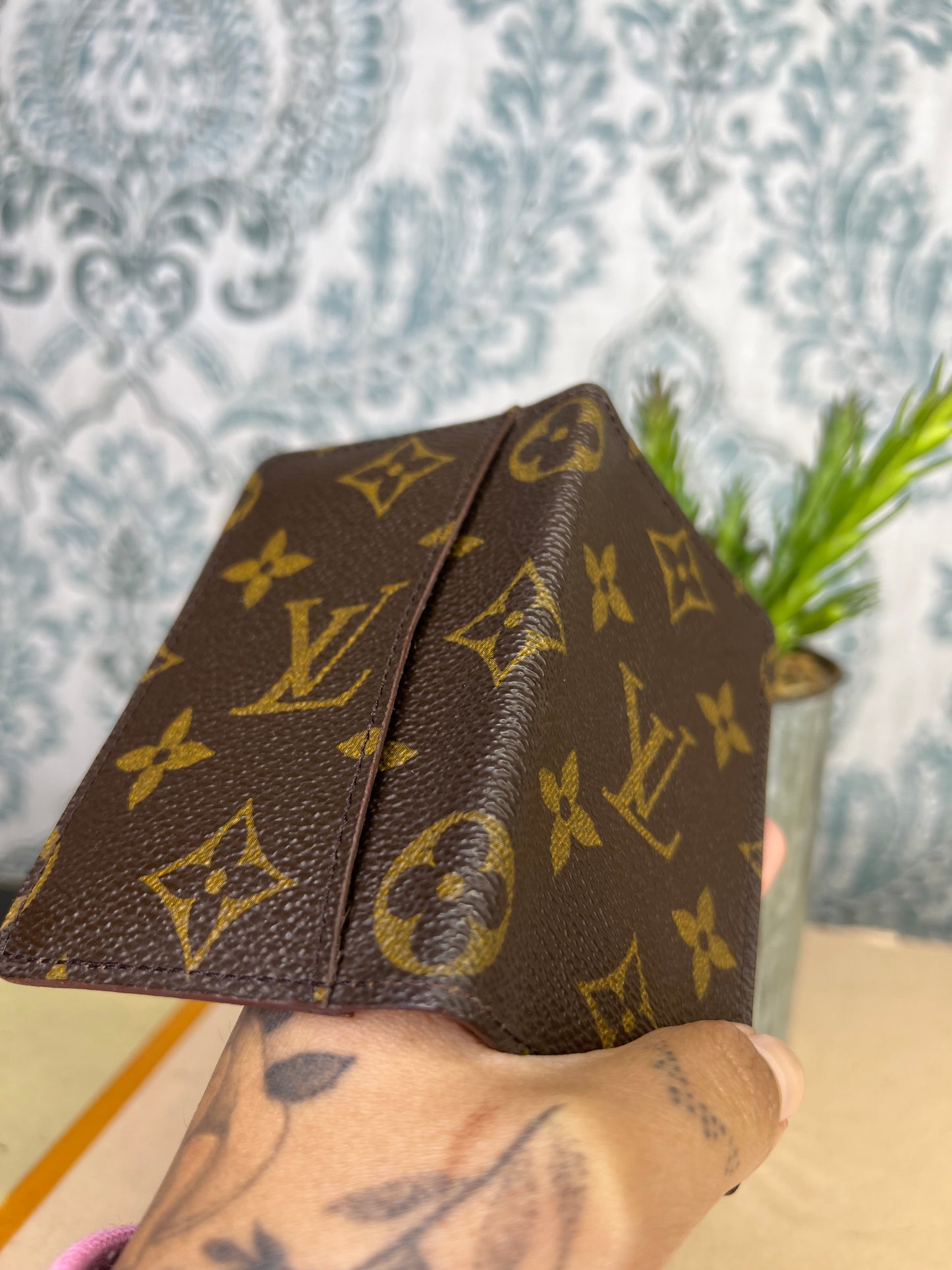 Louis Vuitton Monogram Card Holder