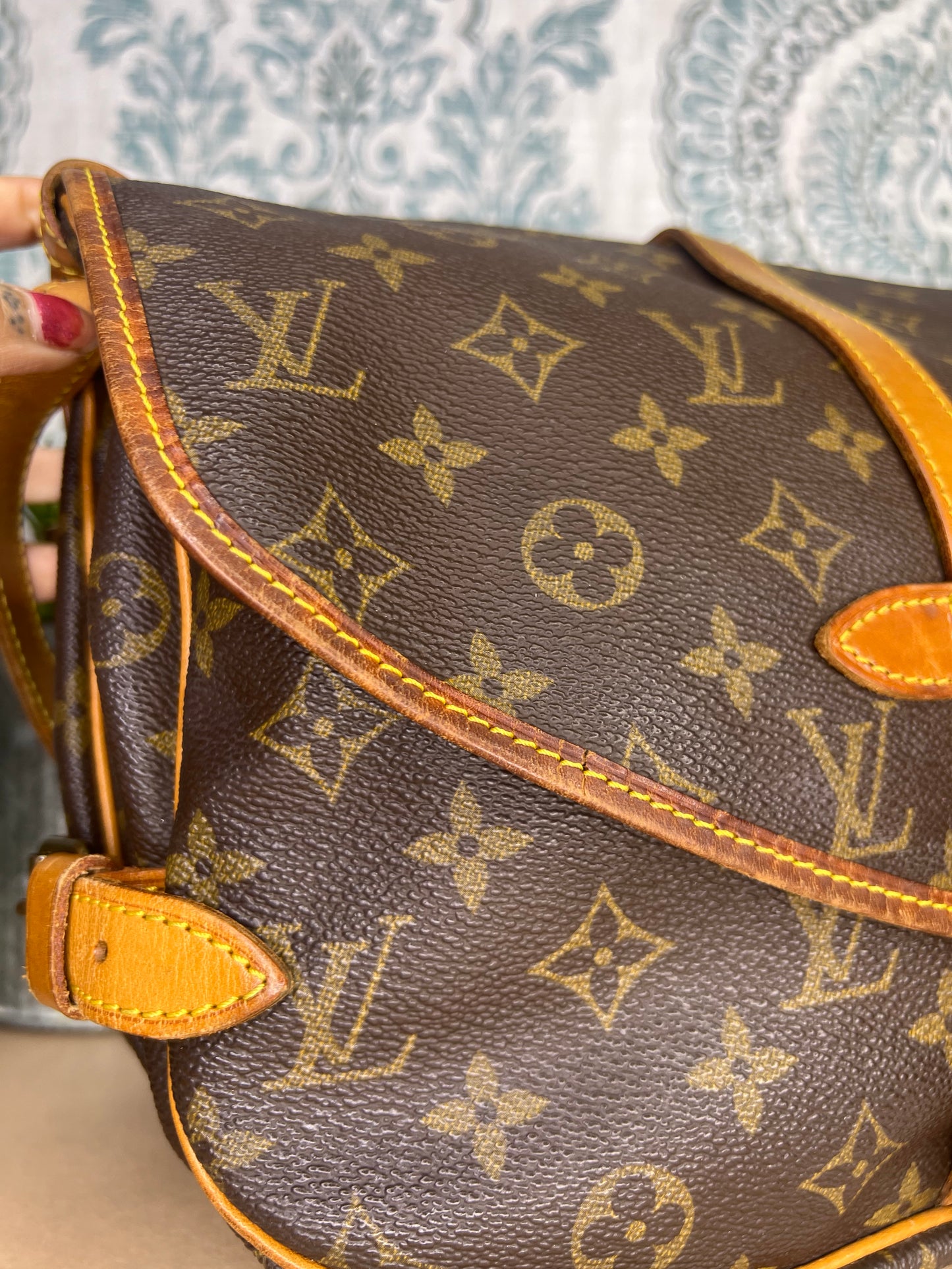 Louis Vuitton Saumur 30