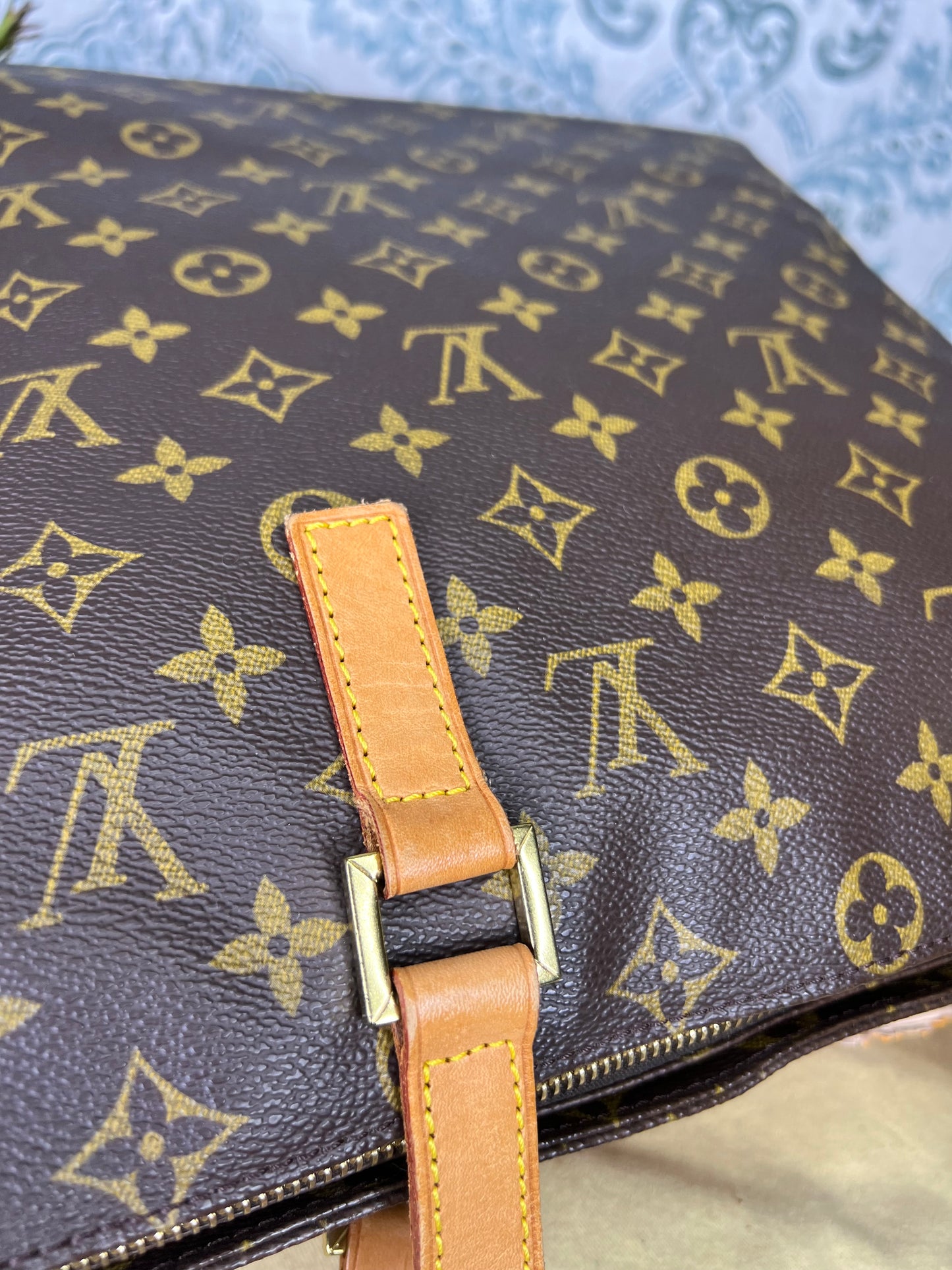 Louis Vuitton Cabas Mezzo