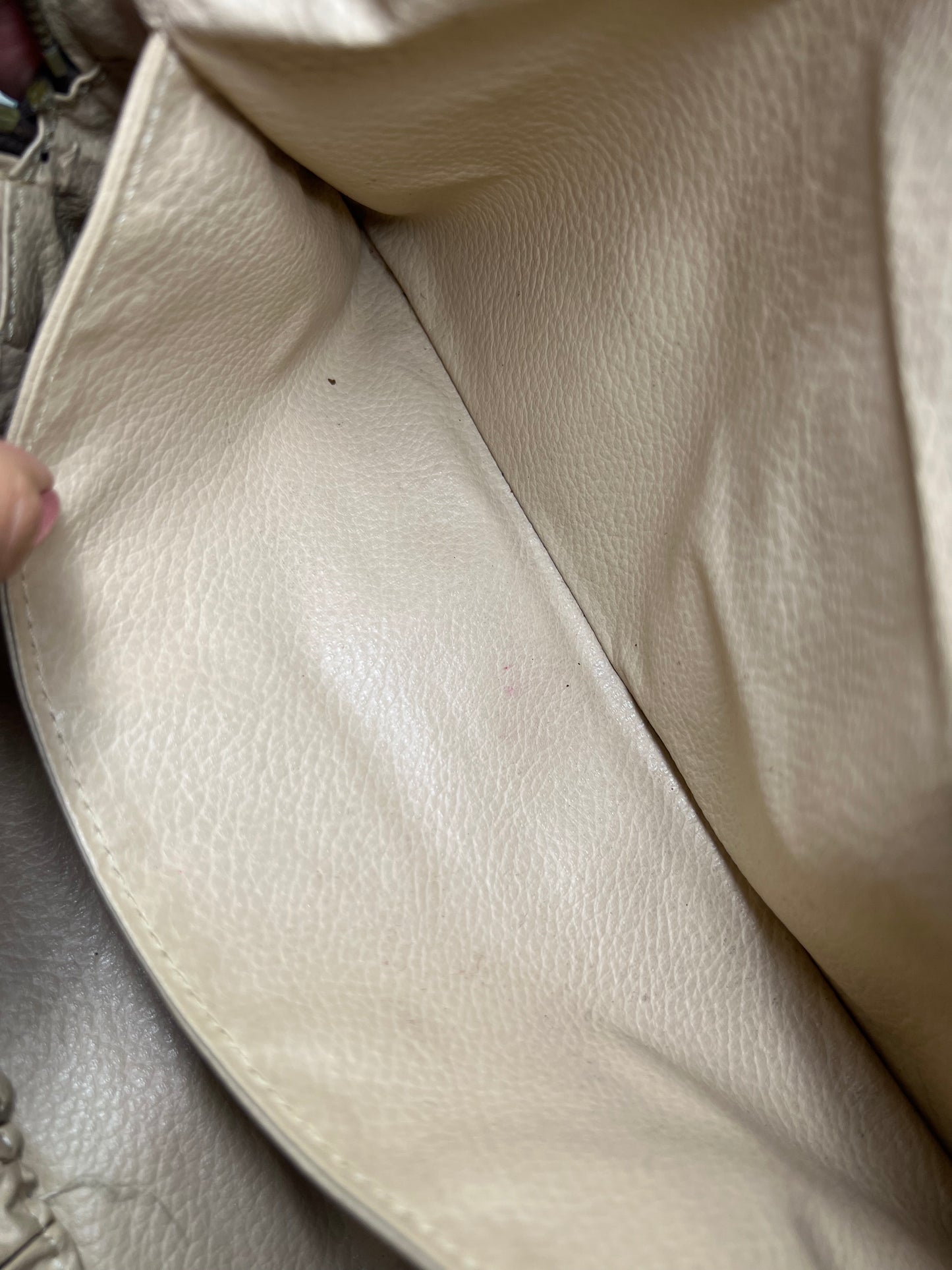 Louis Vuitton Trousse 28