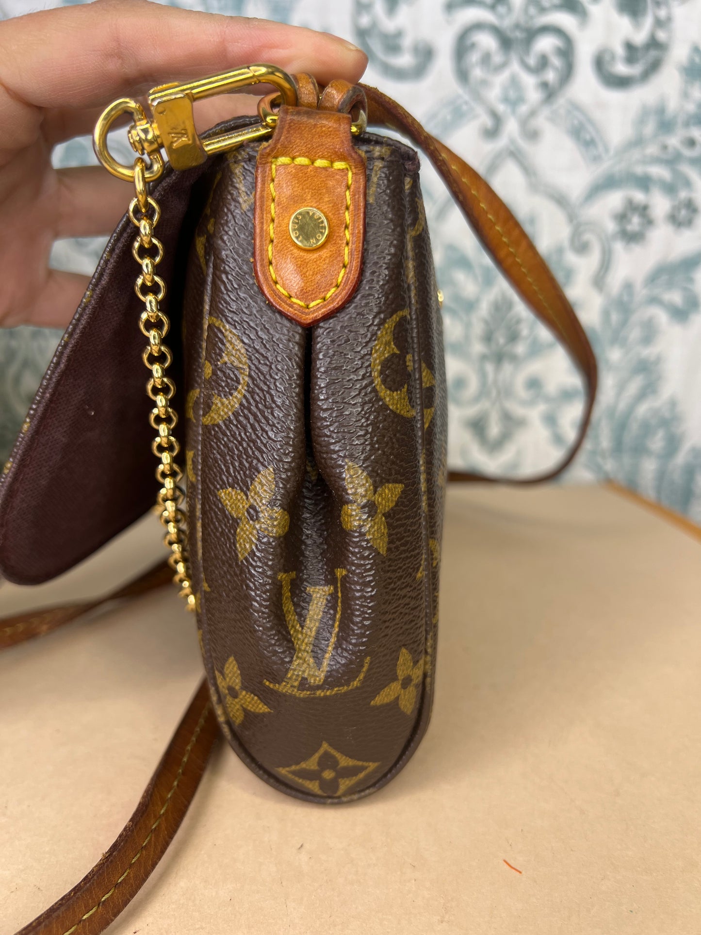 Louis Vuitton Favorite MM