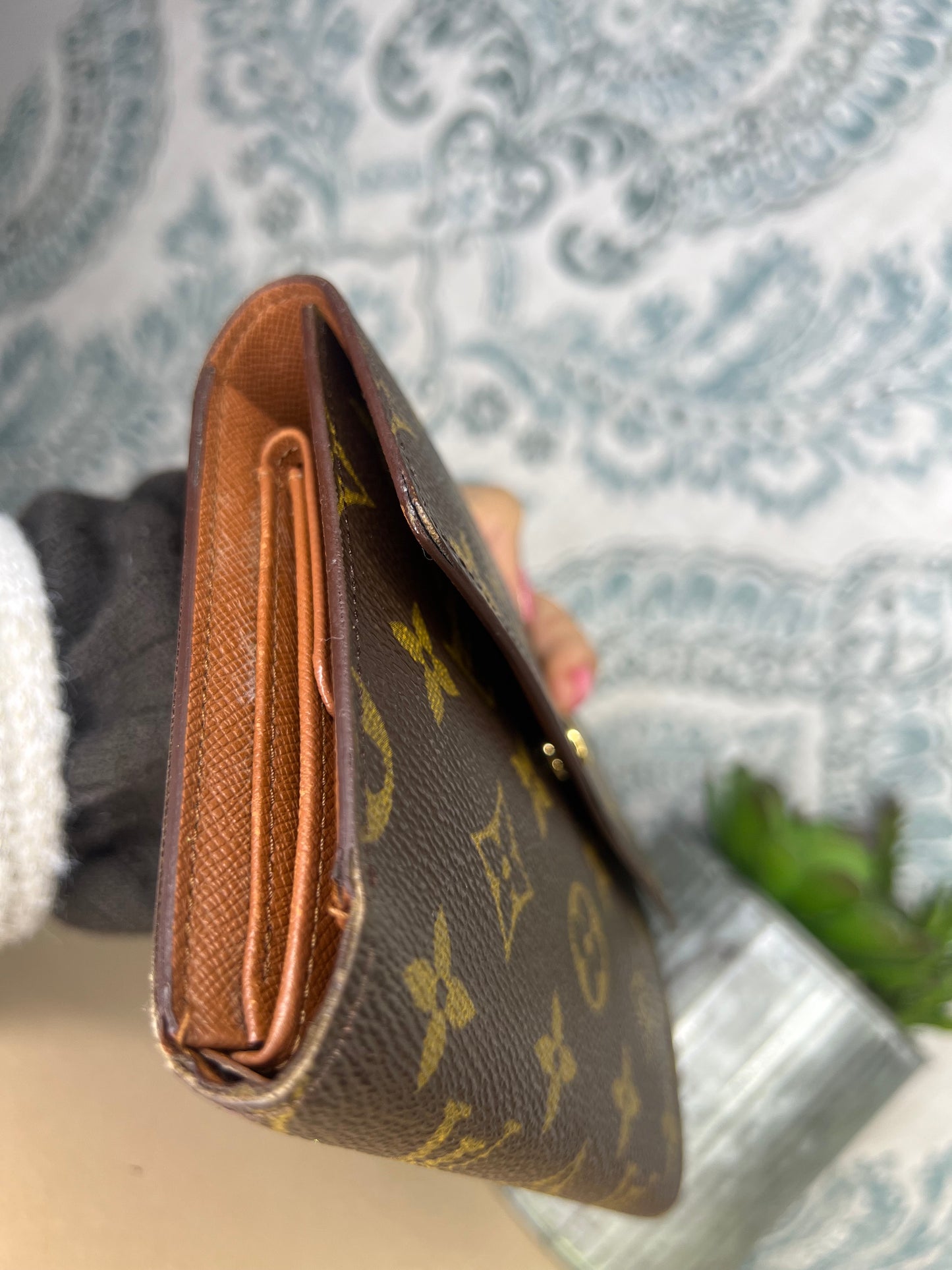 Louis Vuitton Monogram Passport Trifold Wallet #6