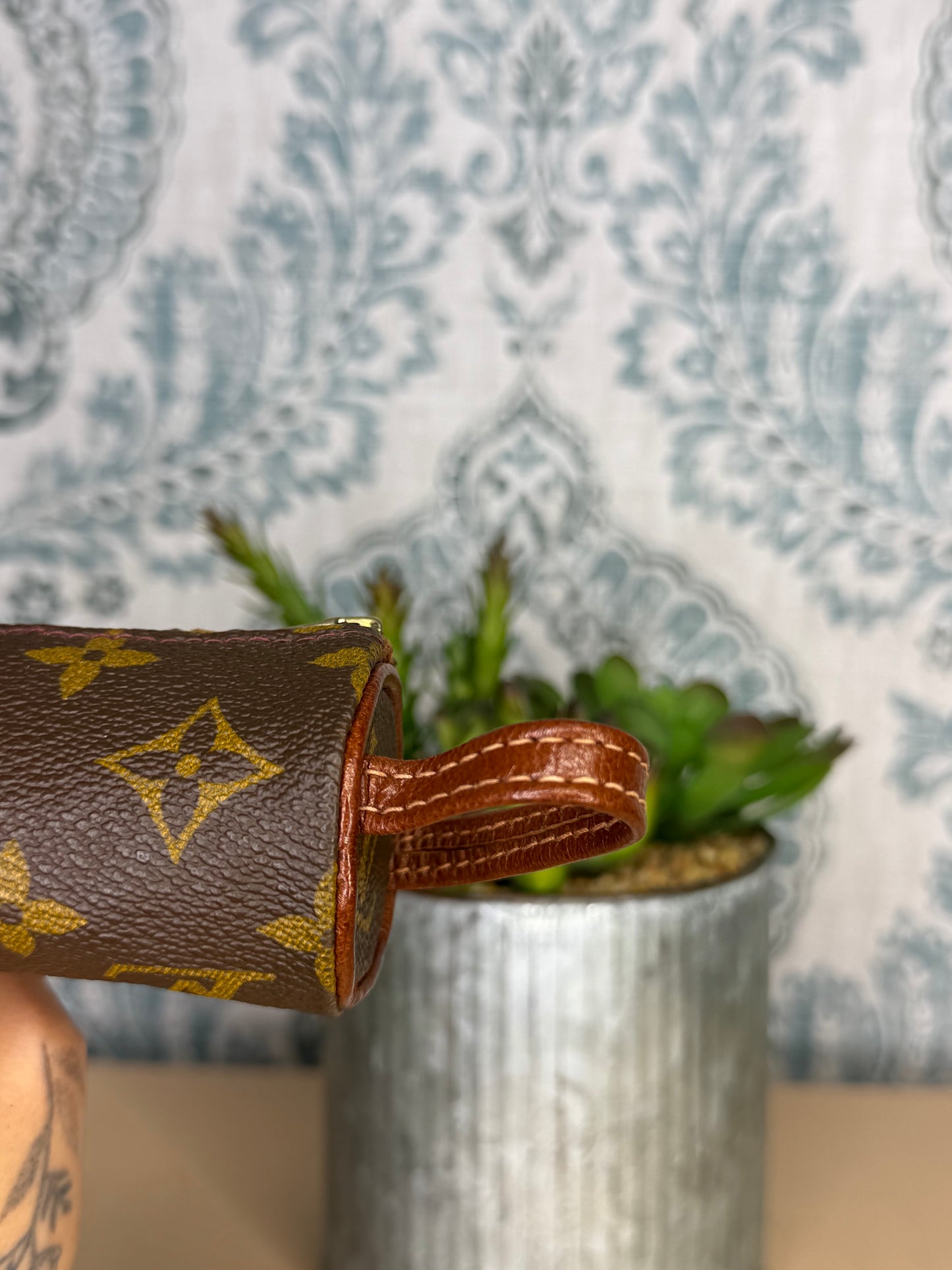 Louis Vuitton Etui 3 Balles De Golf Ball Pouch