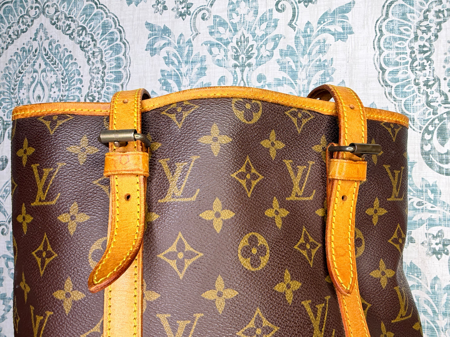 Louis Vuitton Bucket GM