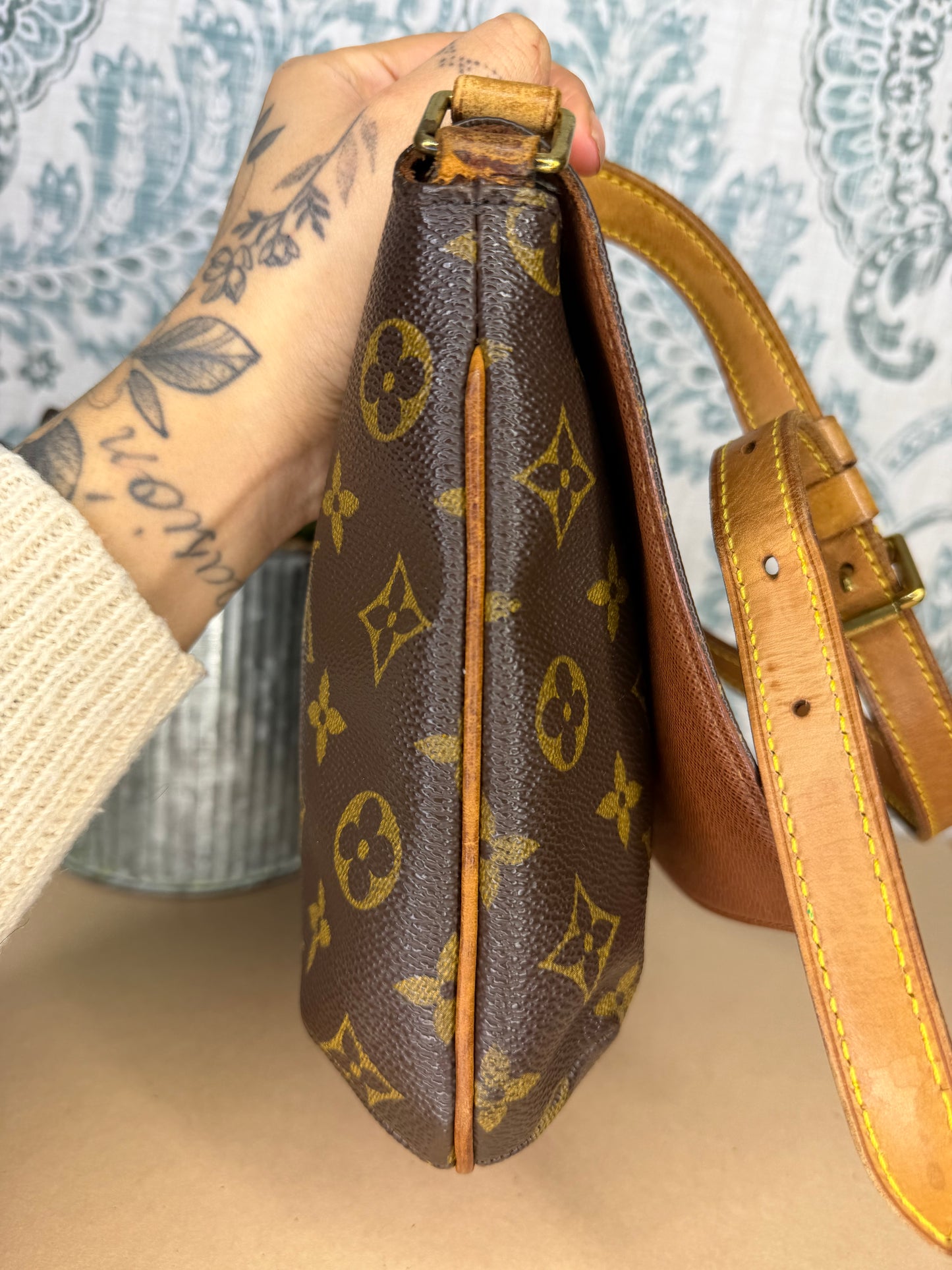 Louis Vuitton Musette Tango (short strap version)