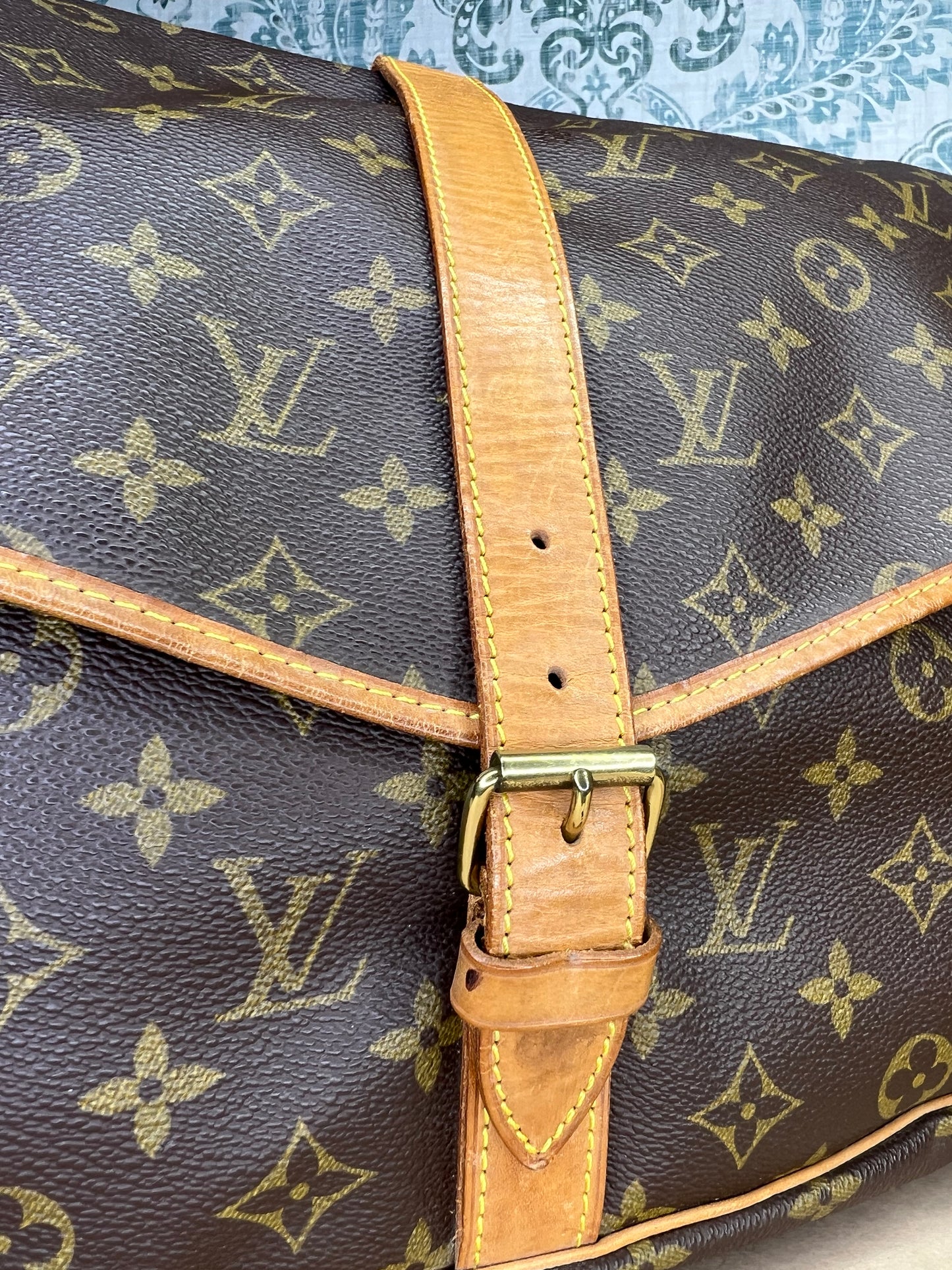 Louis Vuitton Saumur 35