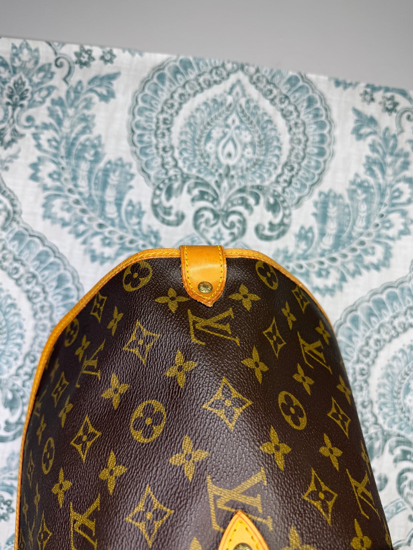 Louis Vuitton Saumur 35