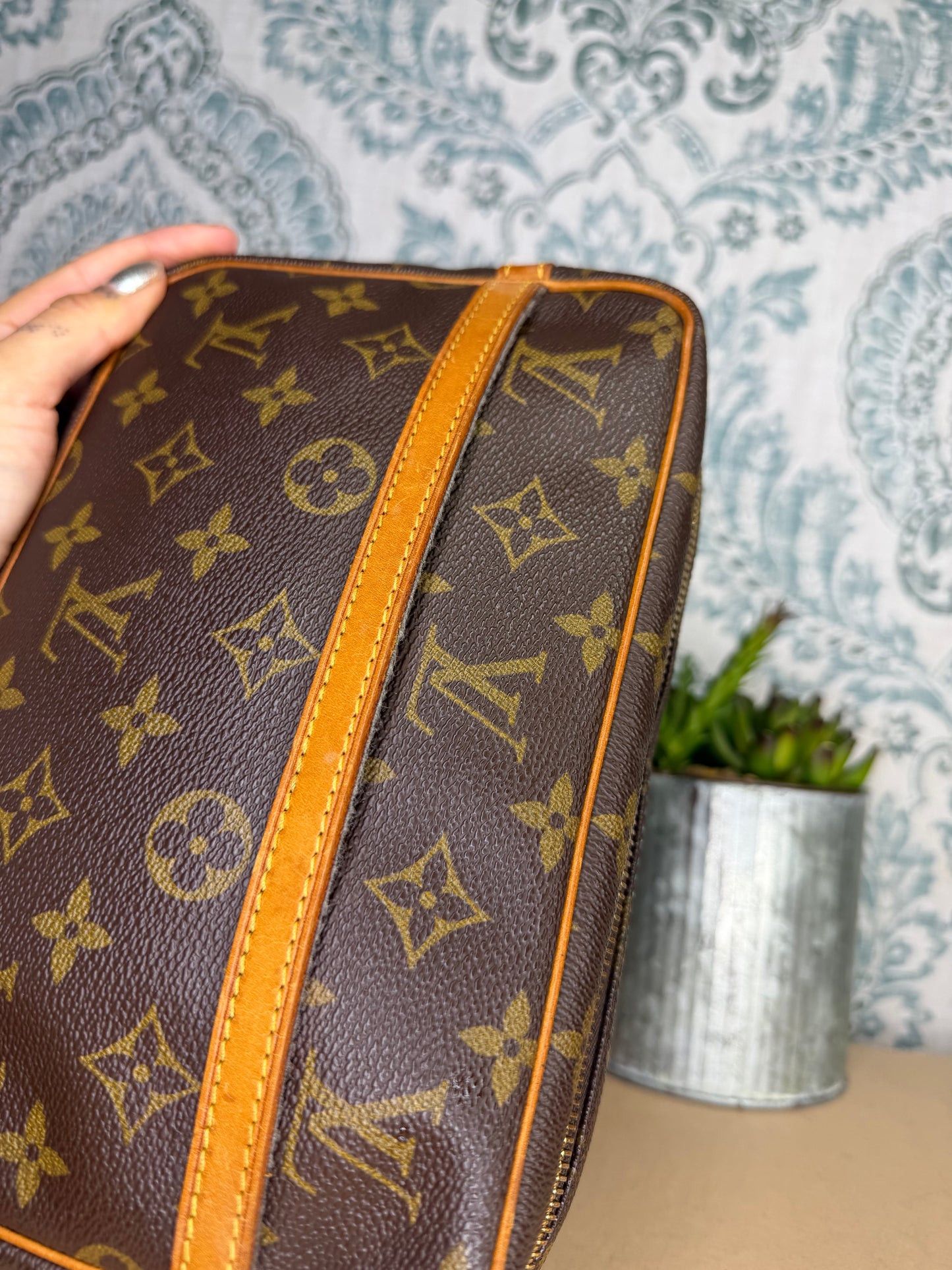 Louis Vuitton Compiegne 23
