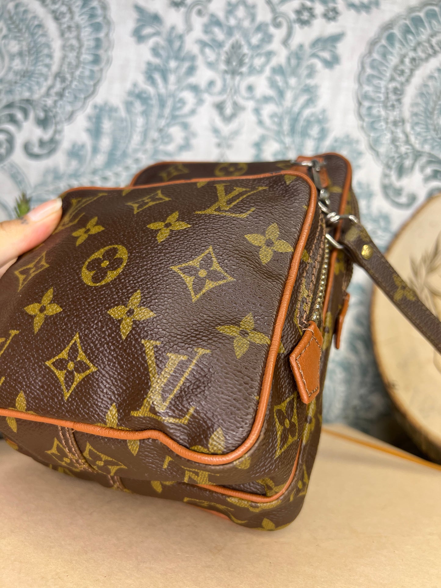 Louis Vuitton Vintage Amazone