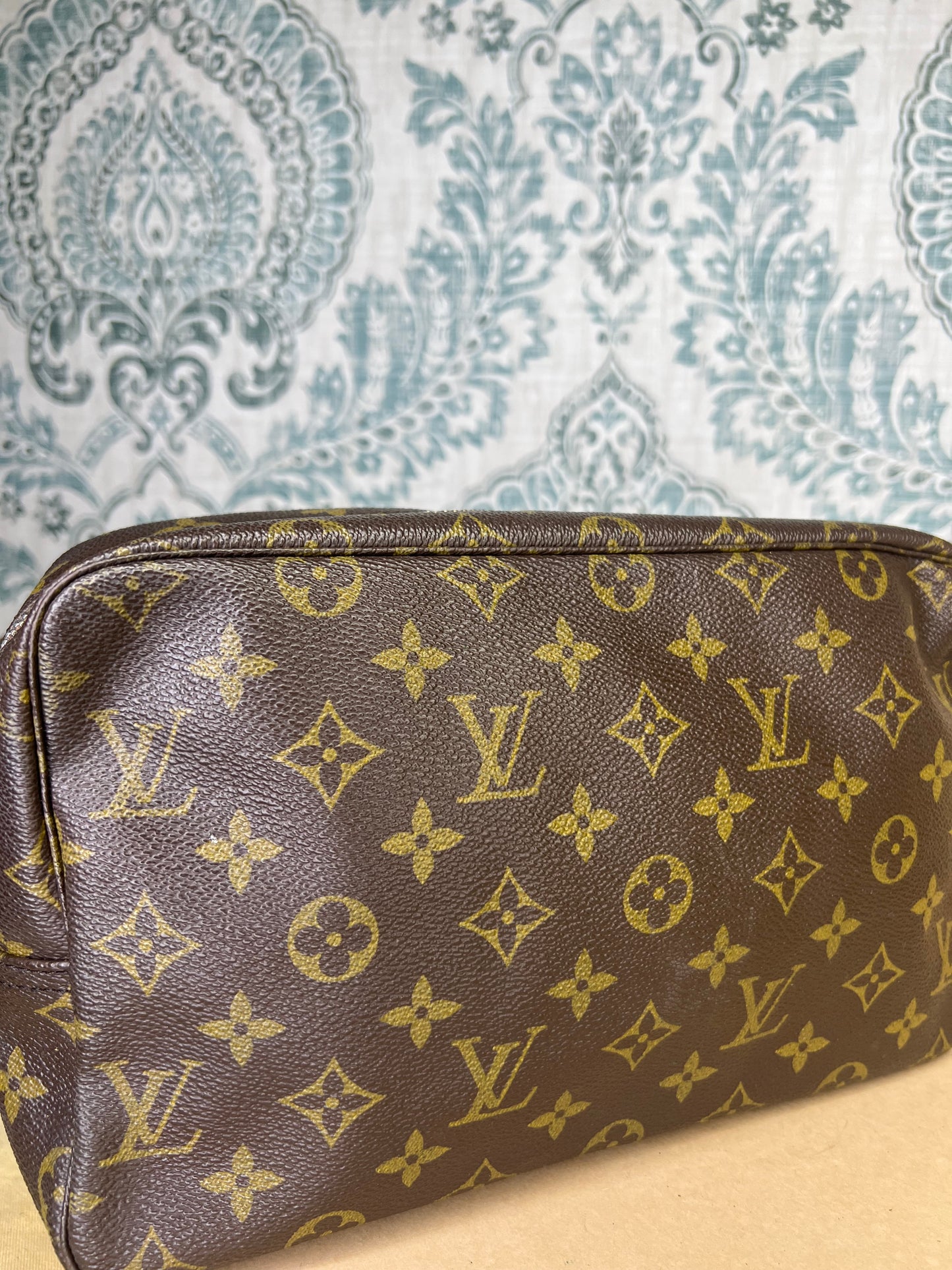 Louis Vuitton Trousse 28