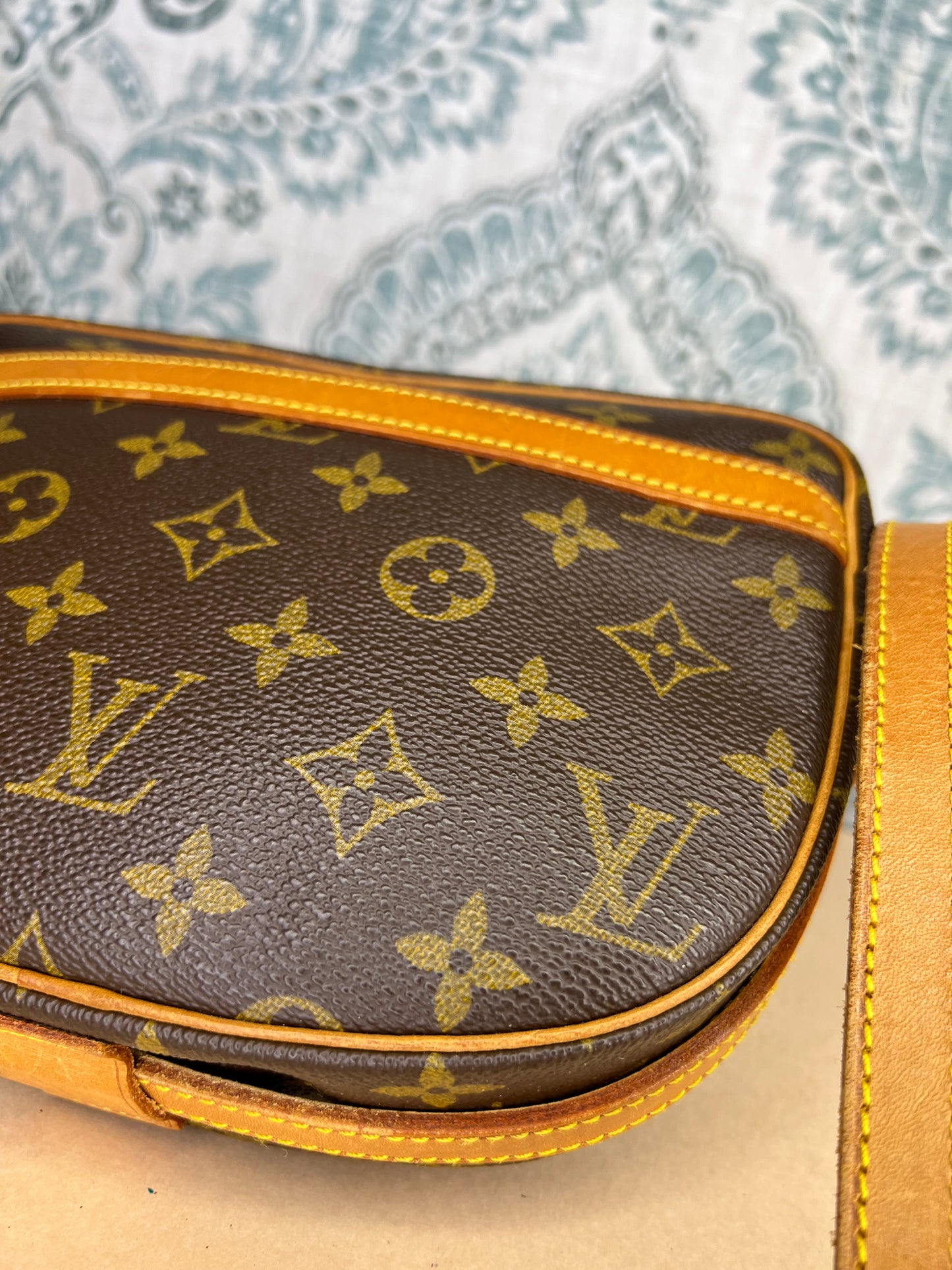 Louis Vuitton Jeune Fille PM