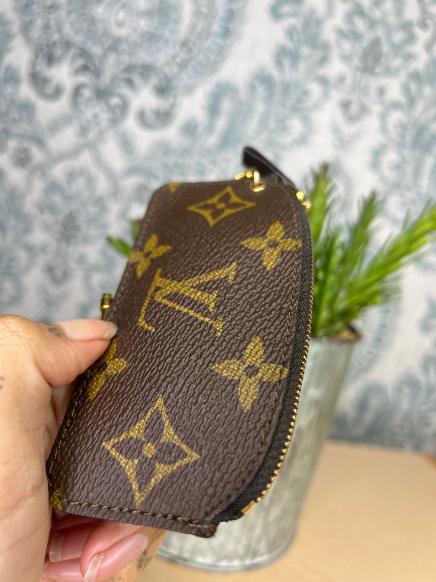 Louis Vuitton Monogram Vintage Key Cles