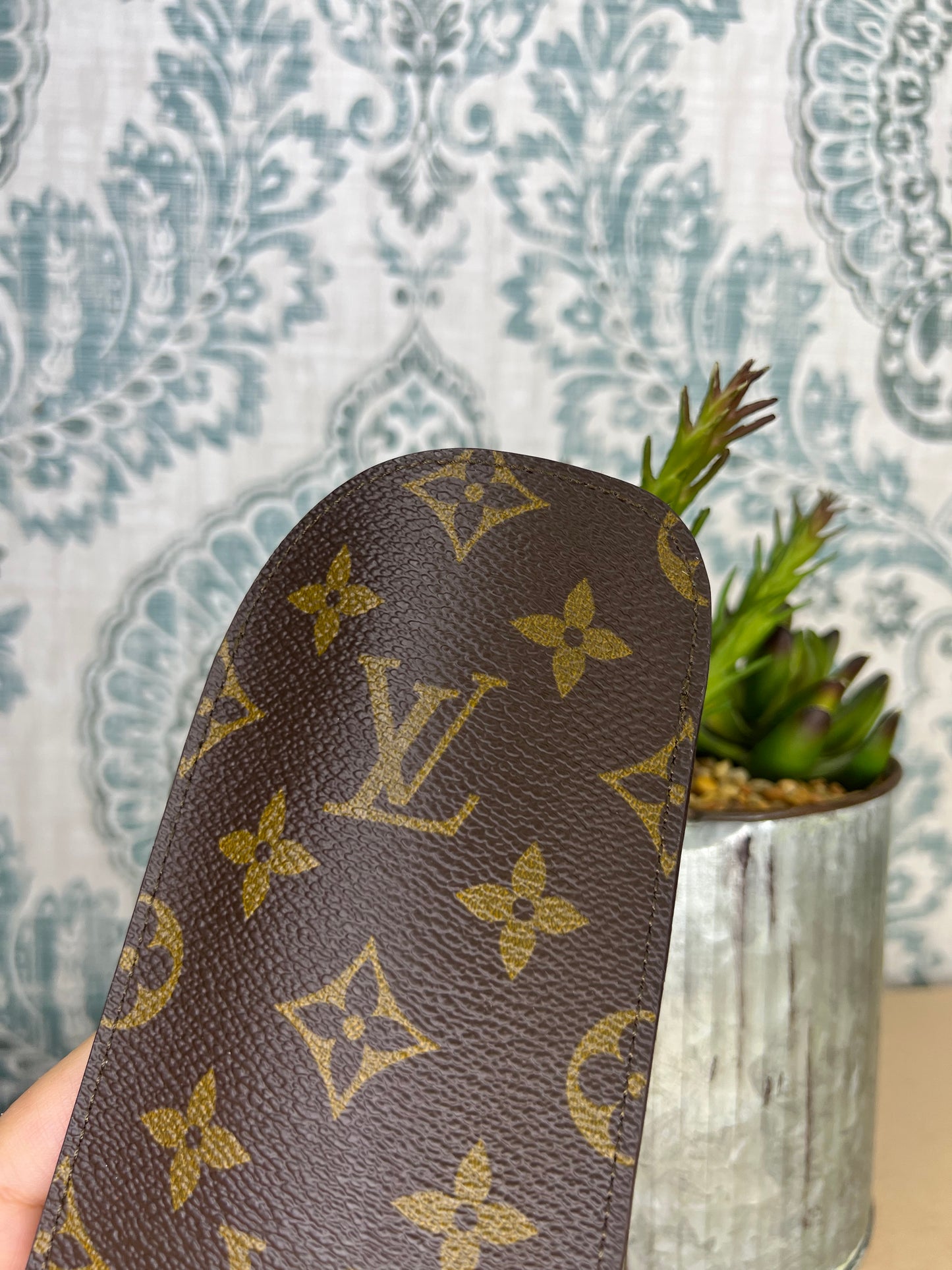 Louis Vuitton Etui Lunette Glasses Case