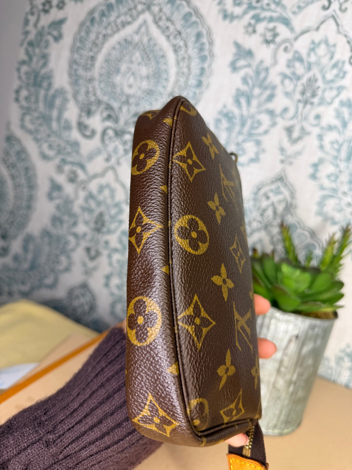 Louis Vuitton Monogram Bucket Pochette #1