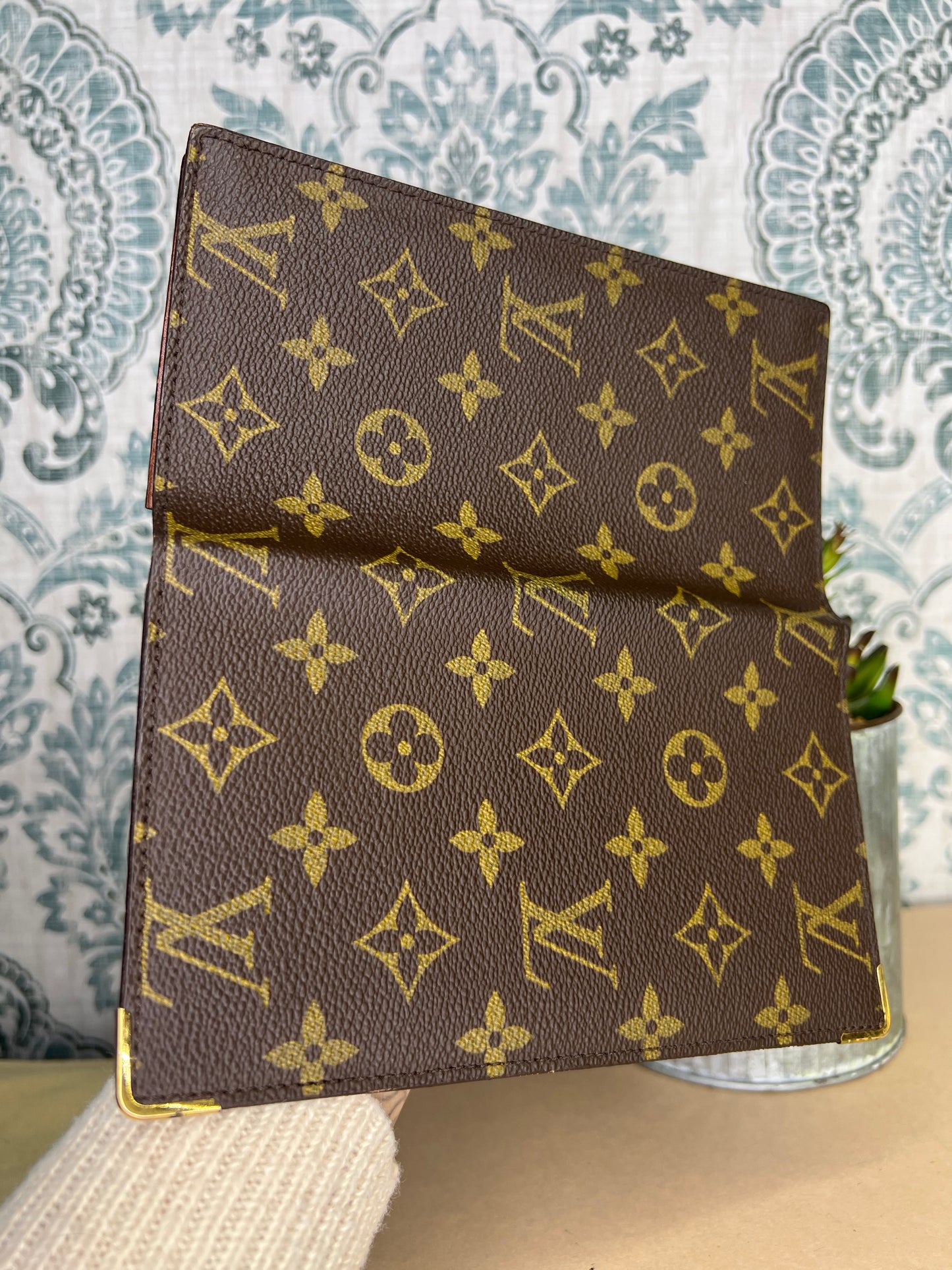 Louis Vuitton Monogram Vintage Vertical Wallet