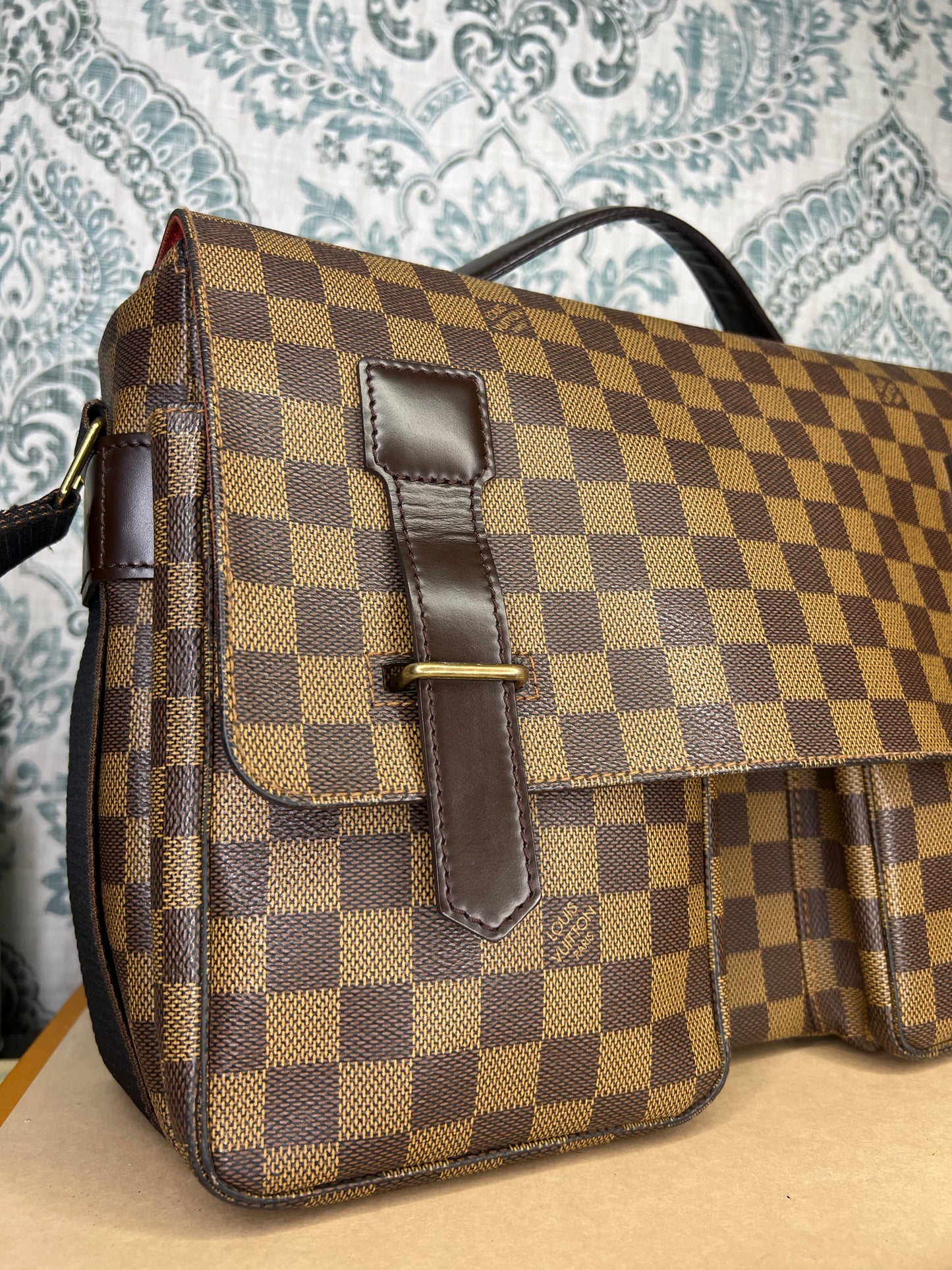 Louis Vuitton Broadway Messenger