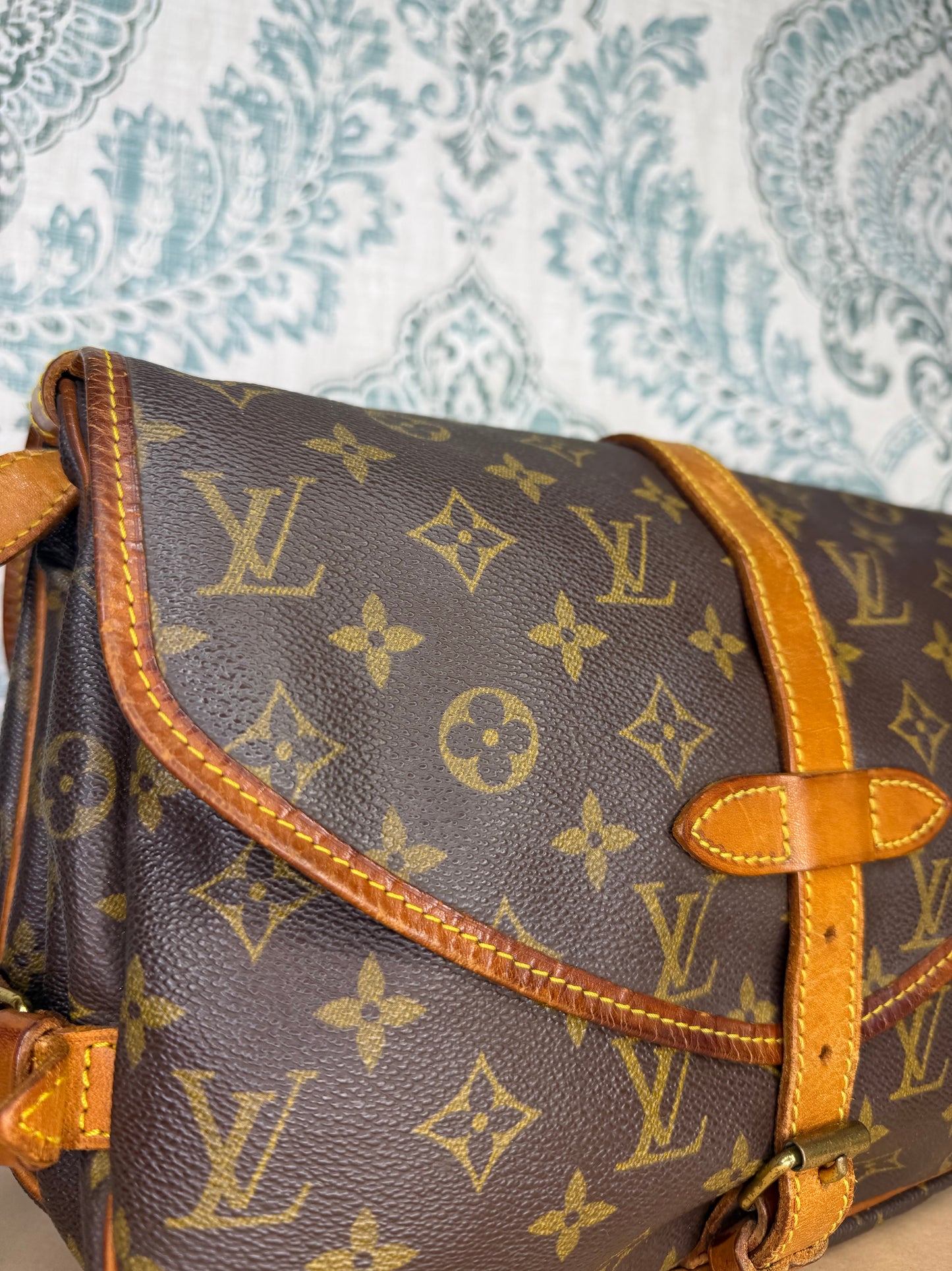 Louis Vuitton Saumur 30