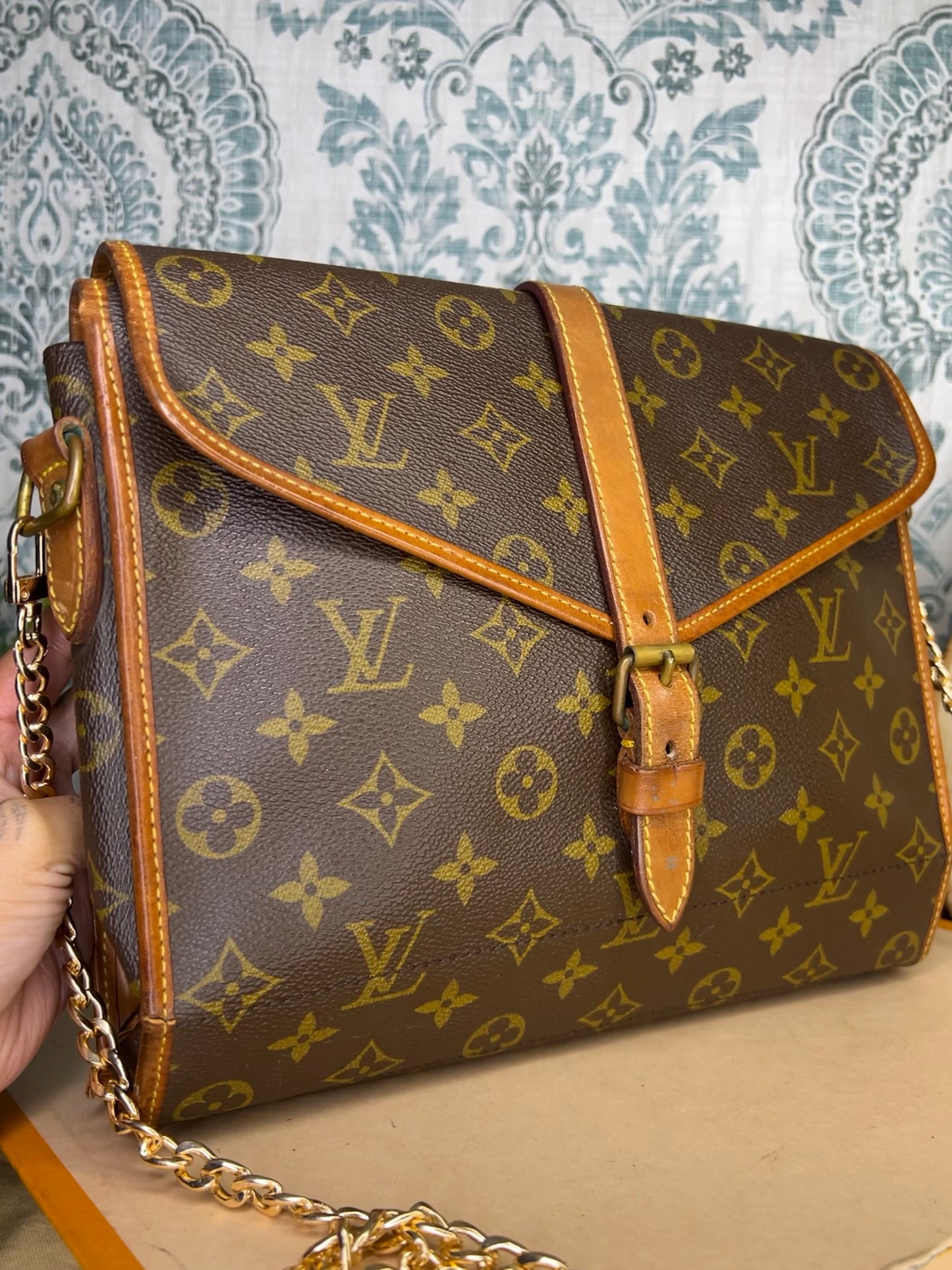 Monogram Portable Serviette

Desktop Organizer