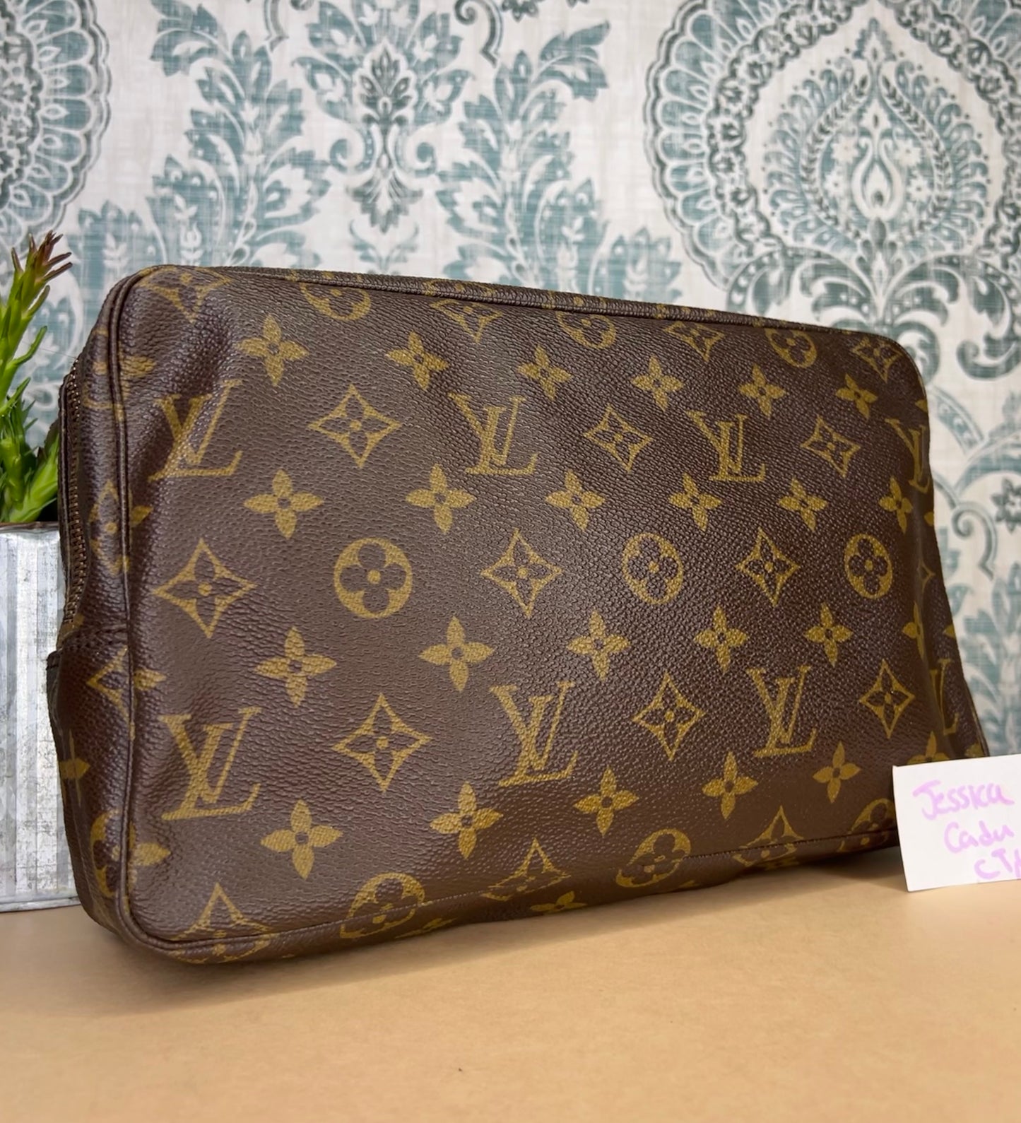 Louis Vuitton Trousse 28