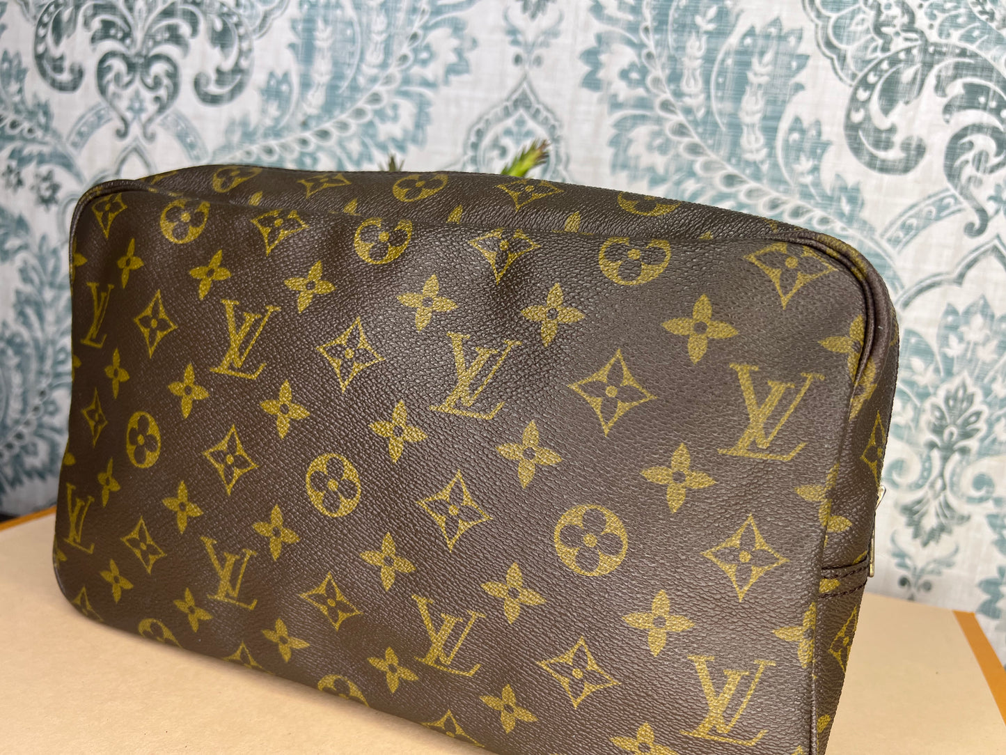 Louis Vuitton Trousse 28