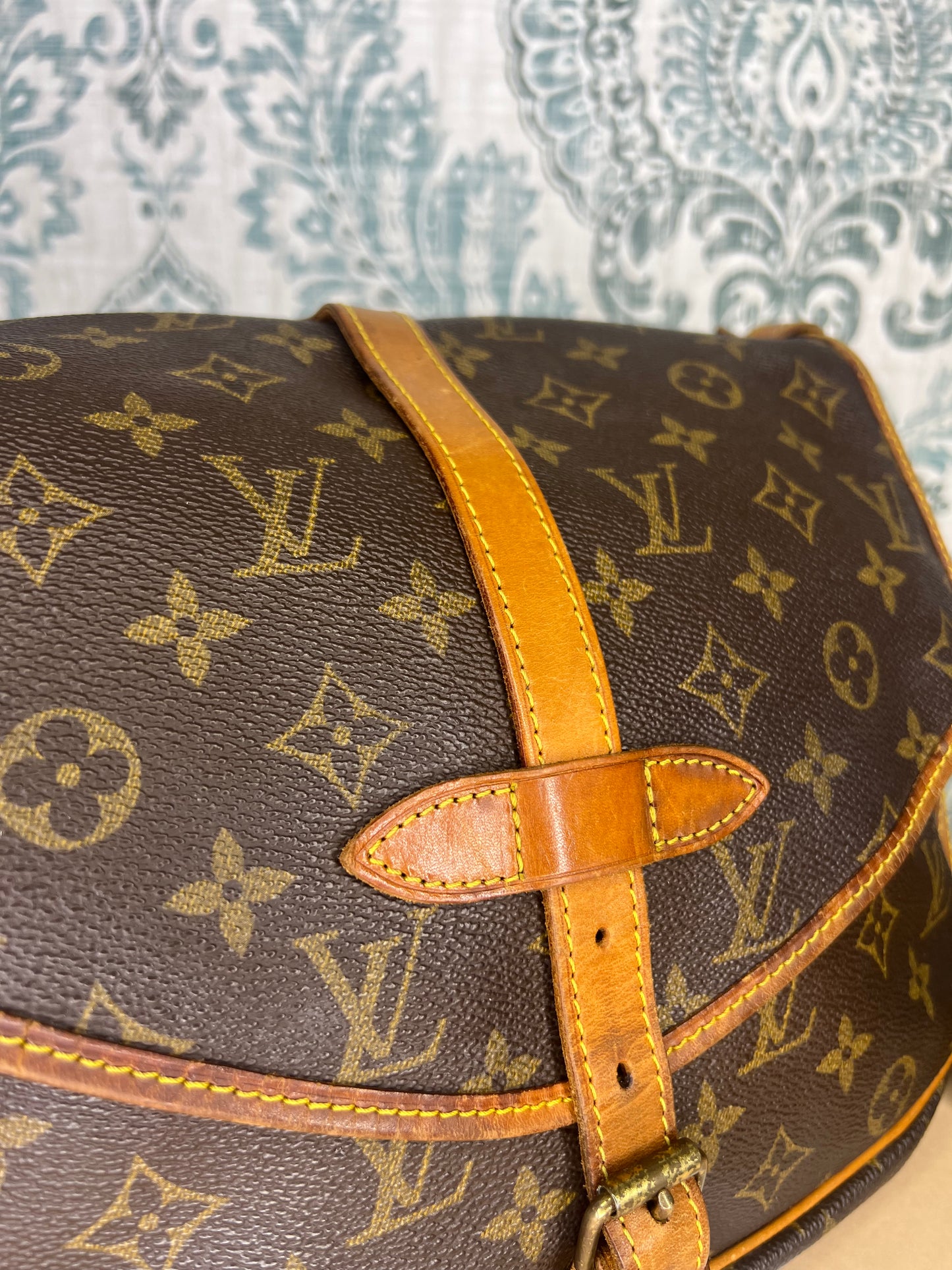 Louis Vuitton Saumur 30