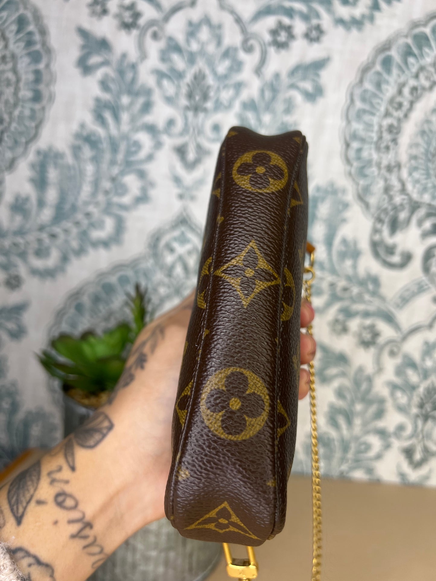 Louis Vuitton Mini Pochette