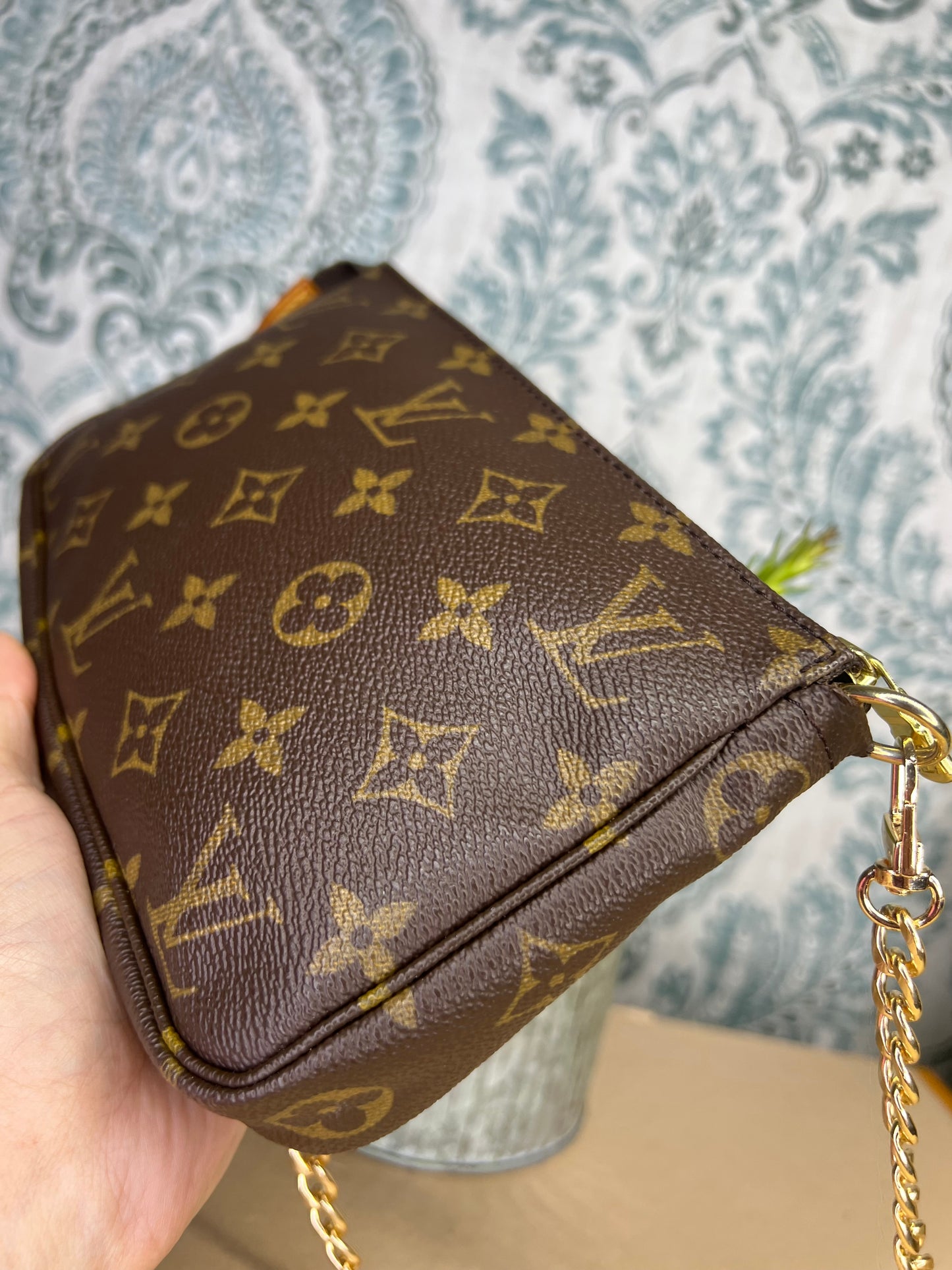 Louis Vuitton Pochette Accessoires