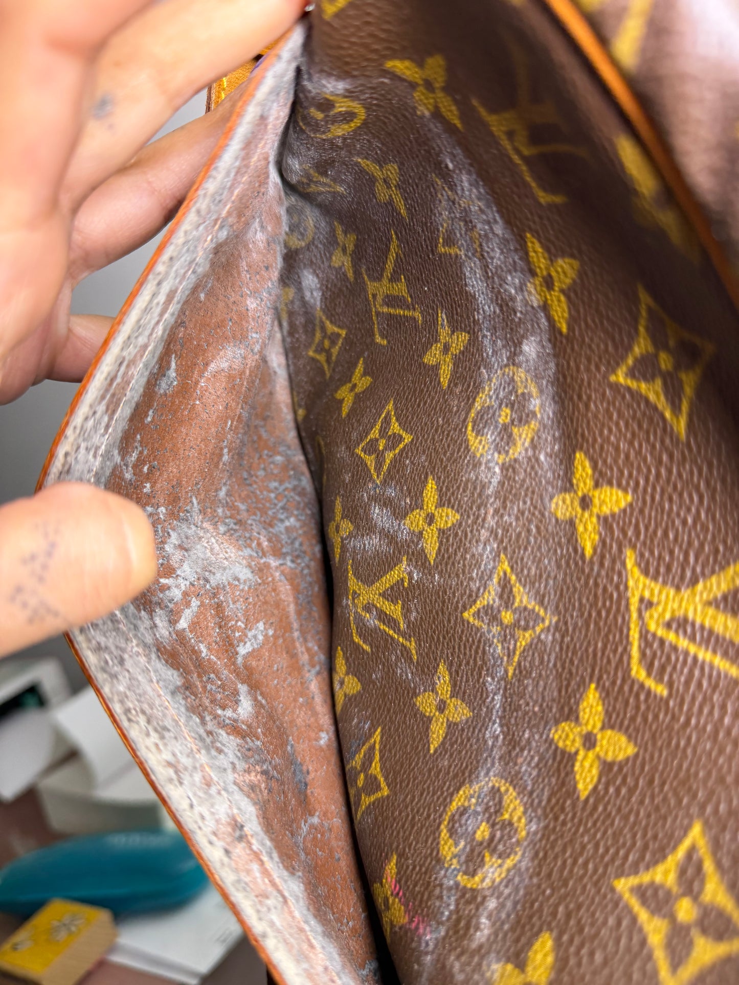 Louis Vuitton Trocadero 27