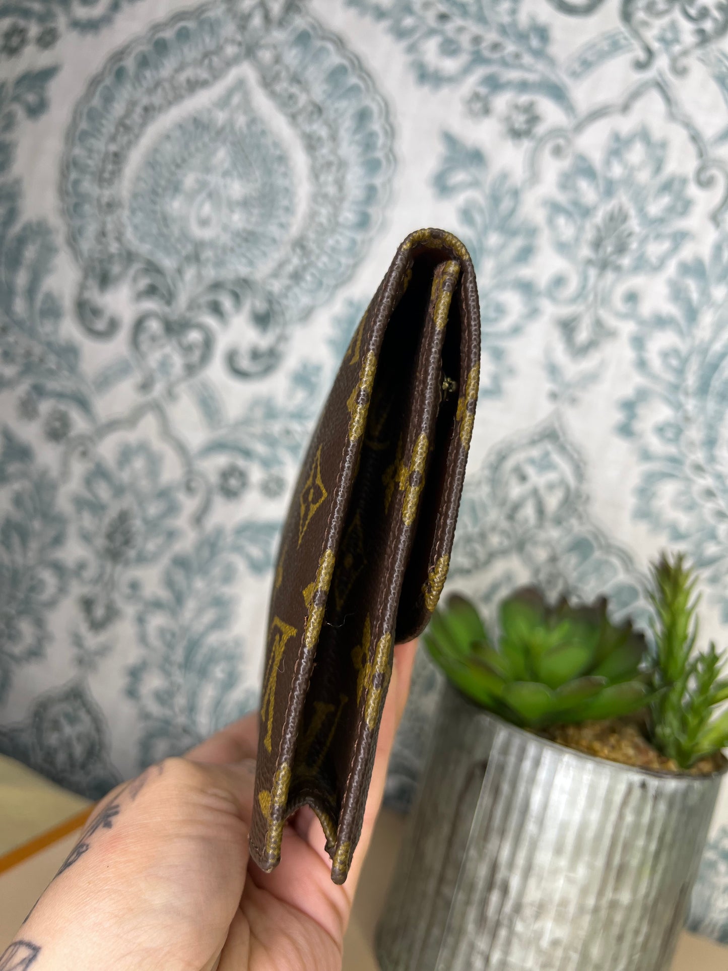 Louis Vuitton Rabat 20 Clutch