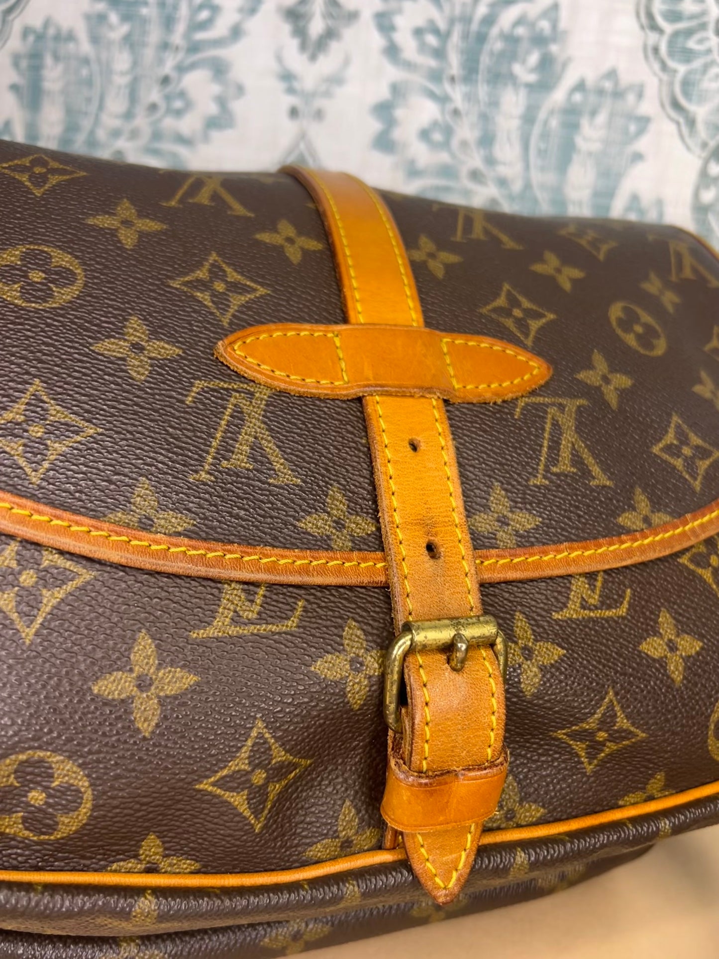 Louis Vuitton Saumur 30