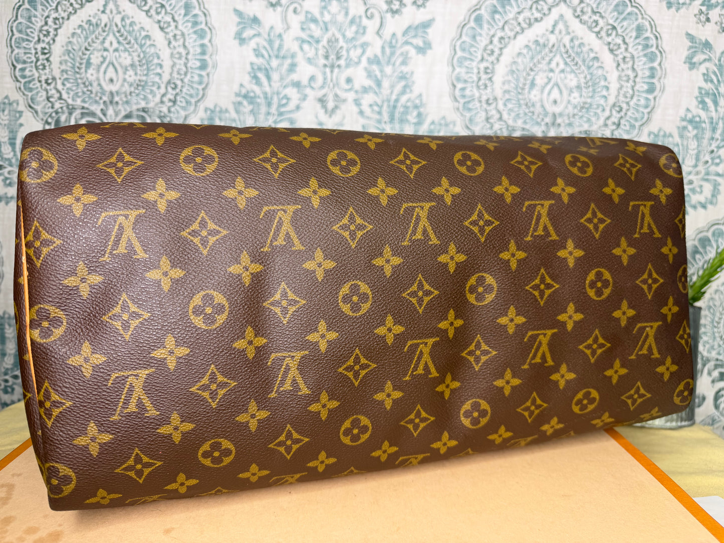 Louis Vuitton Speedy 40