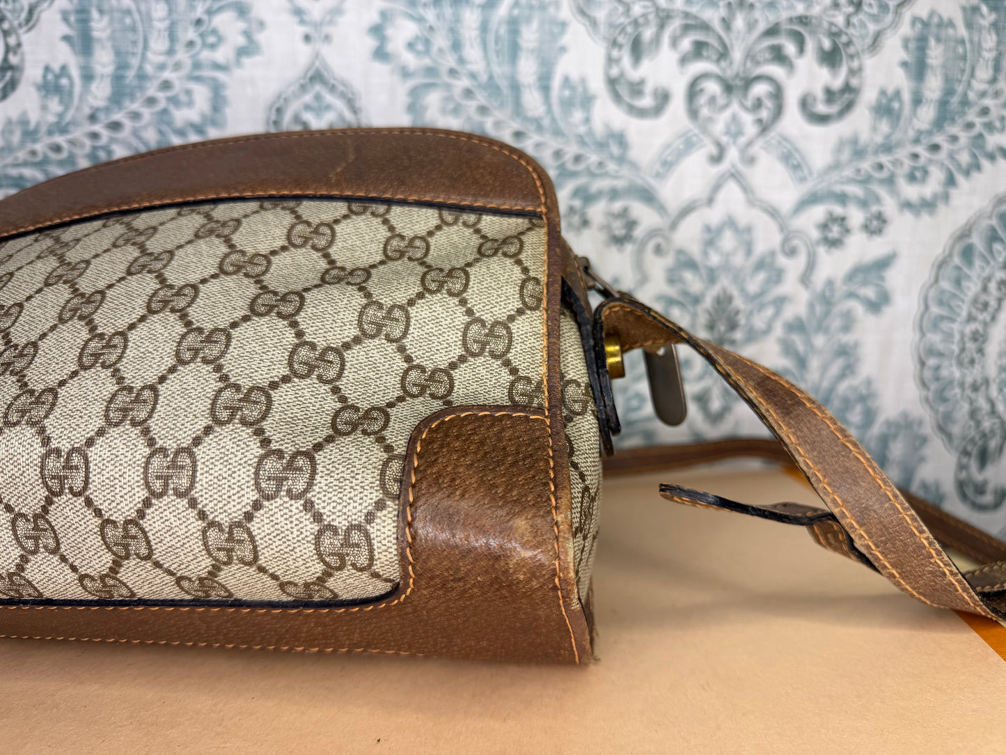 Gucci Supreme Vintage Purse