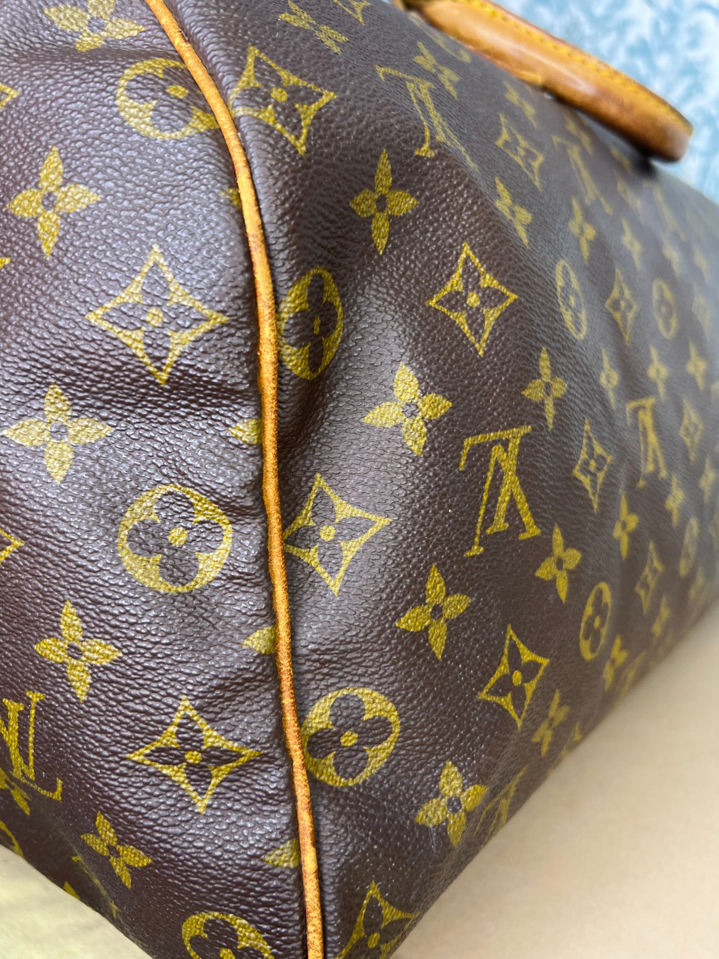 Louis Vuitton Speedy 40