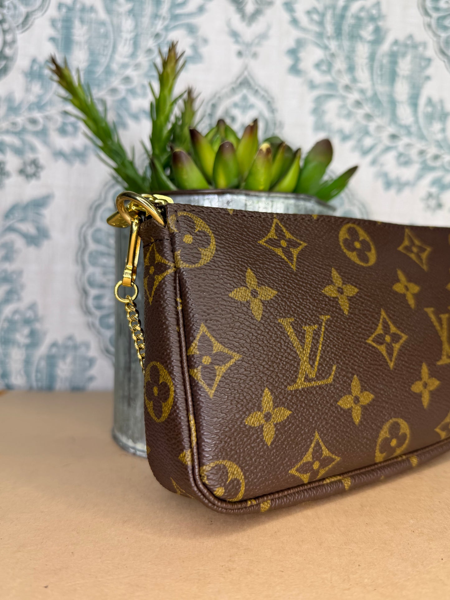Louis Vuitton Monogram Bucket Pochette #4