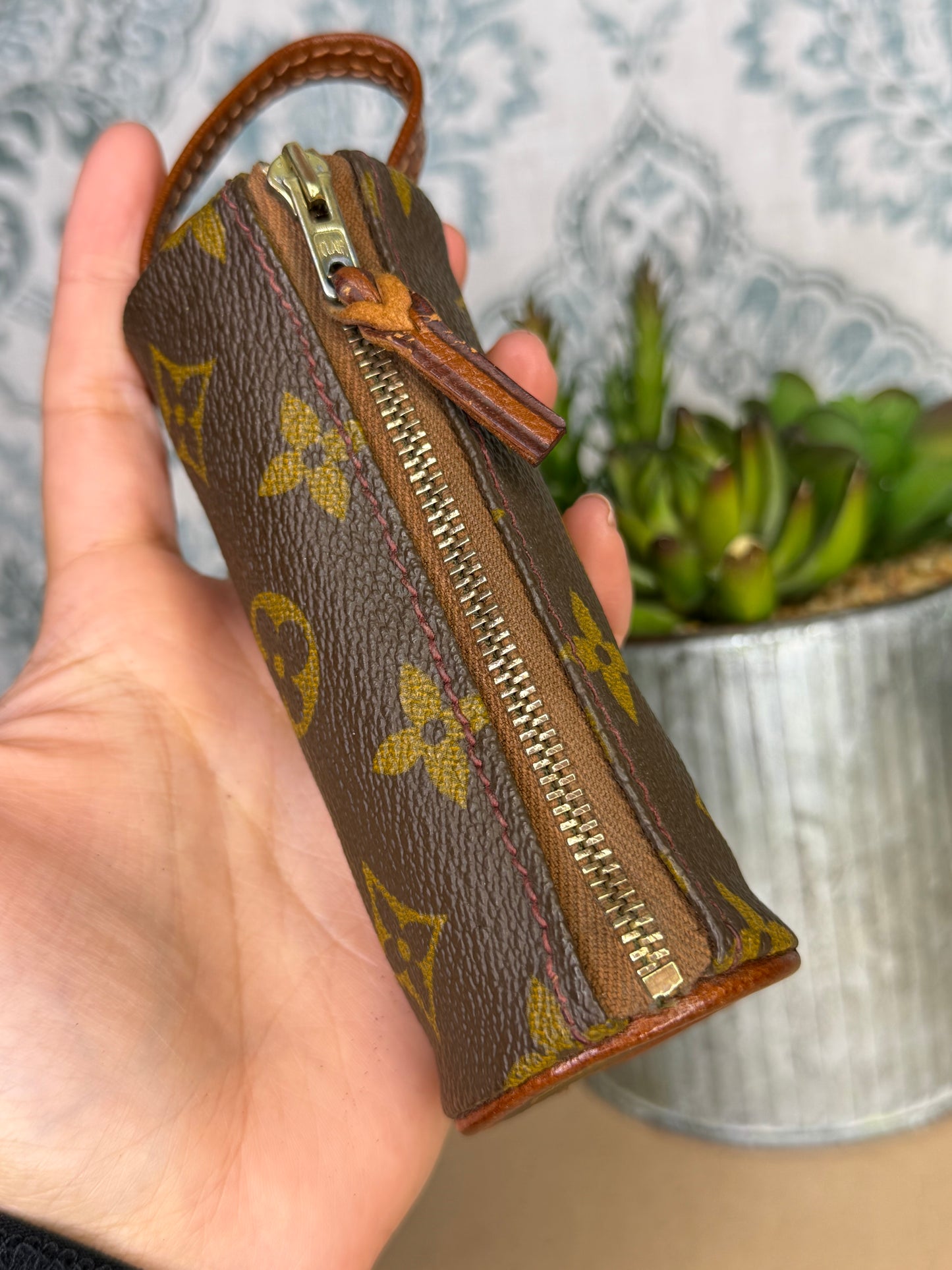 Louis Vuitton Etui 3 Balles De Golf Ball Pouch