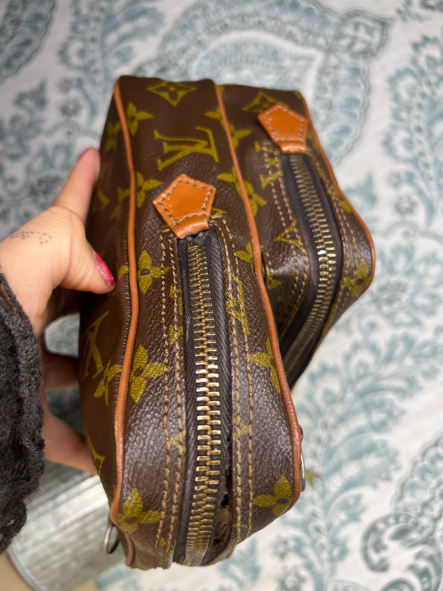 Louis Vuitton Vintage Amazon (project)