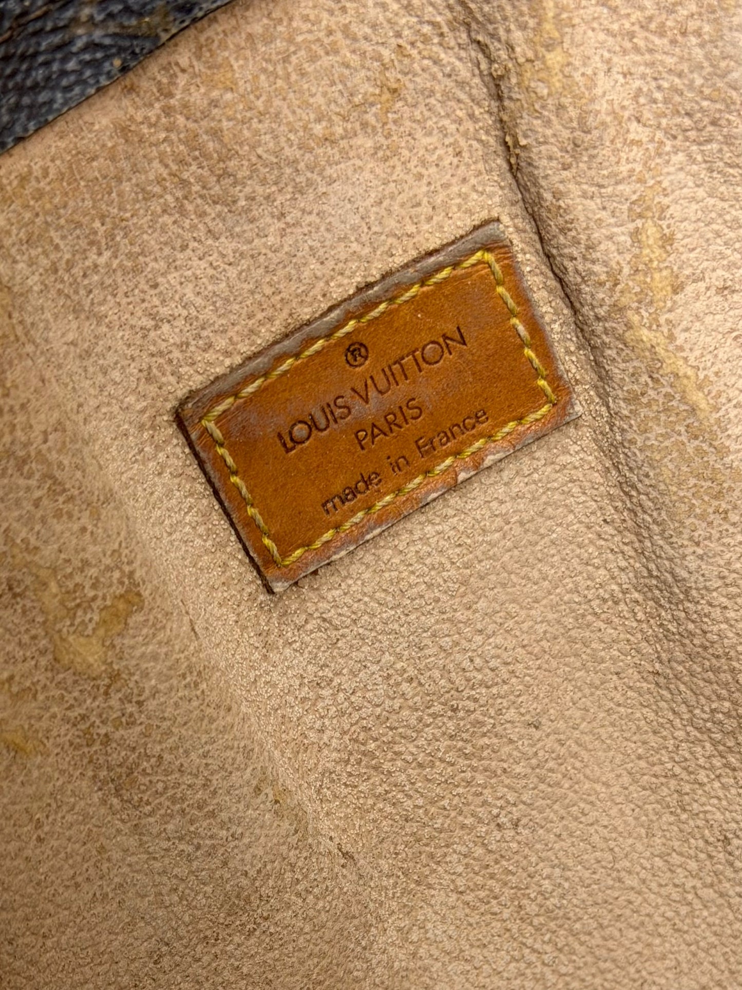 Louis Vuitton Sac Plat