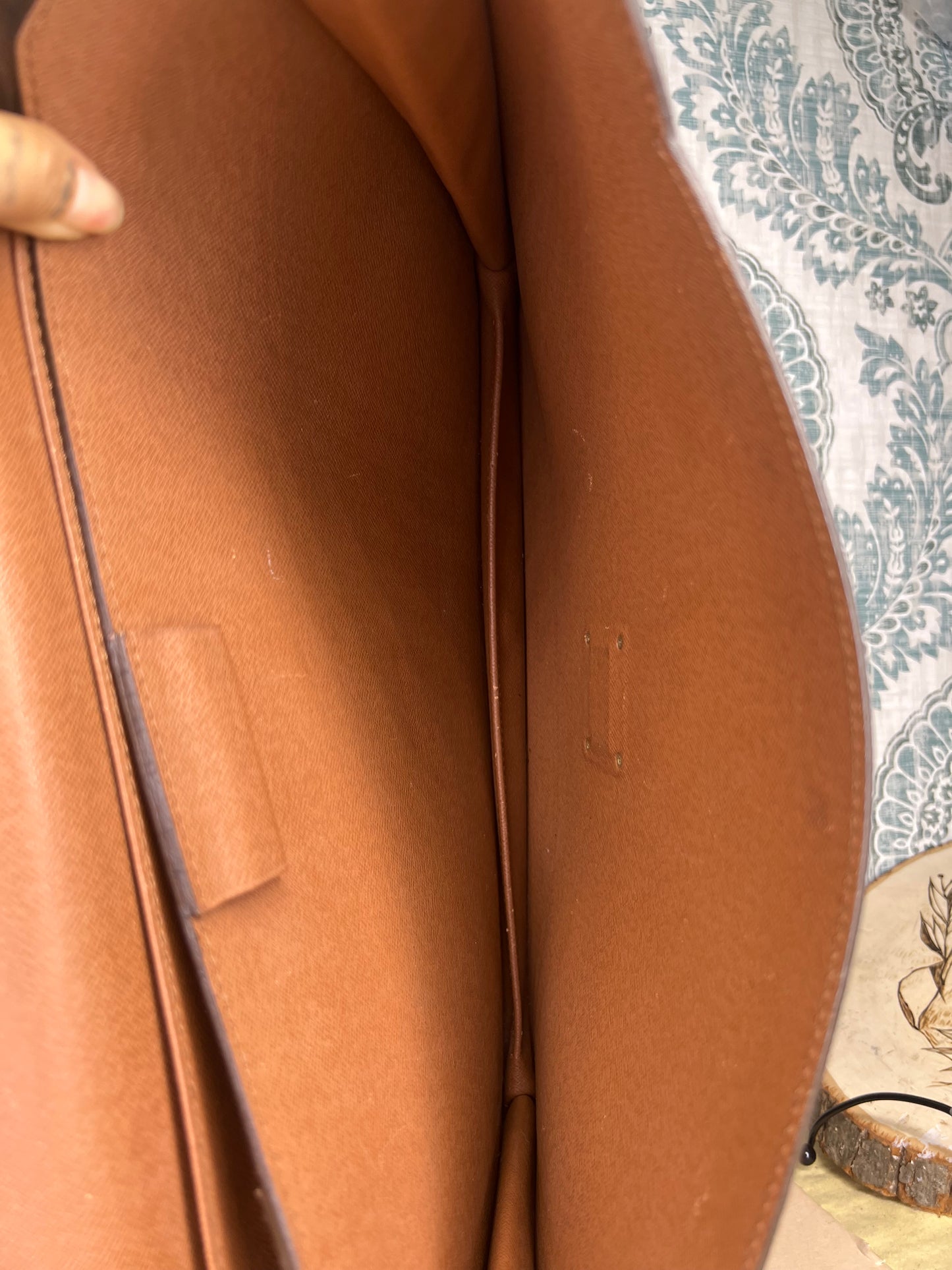 Louis Vuitton Serviette Conseiller Briefcase