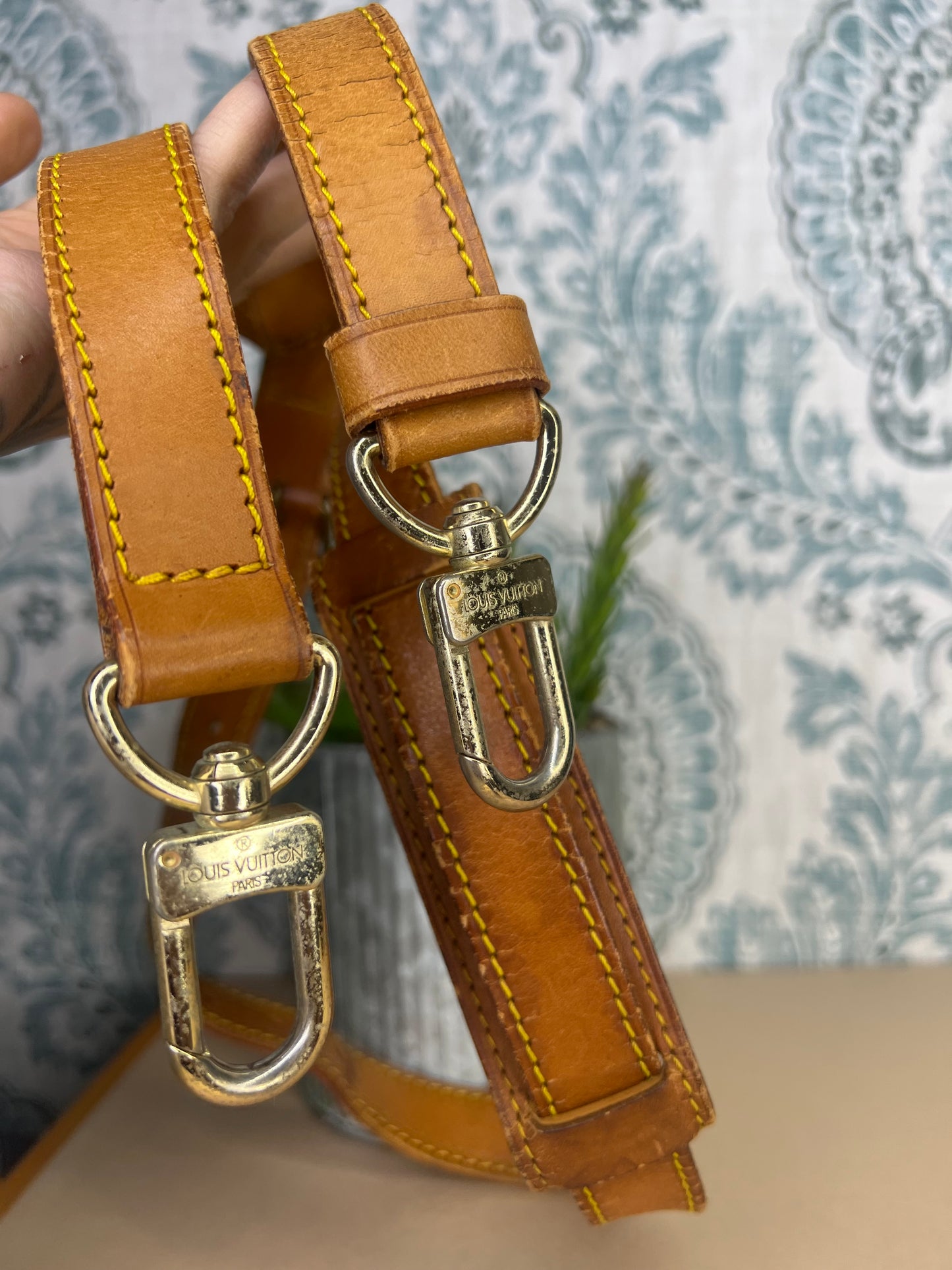 Louis Vuitton Bandouliere Vachetta Strap
