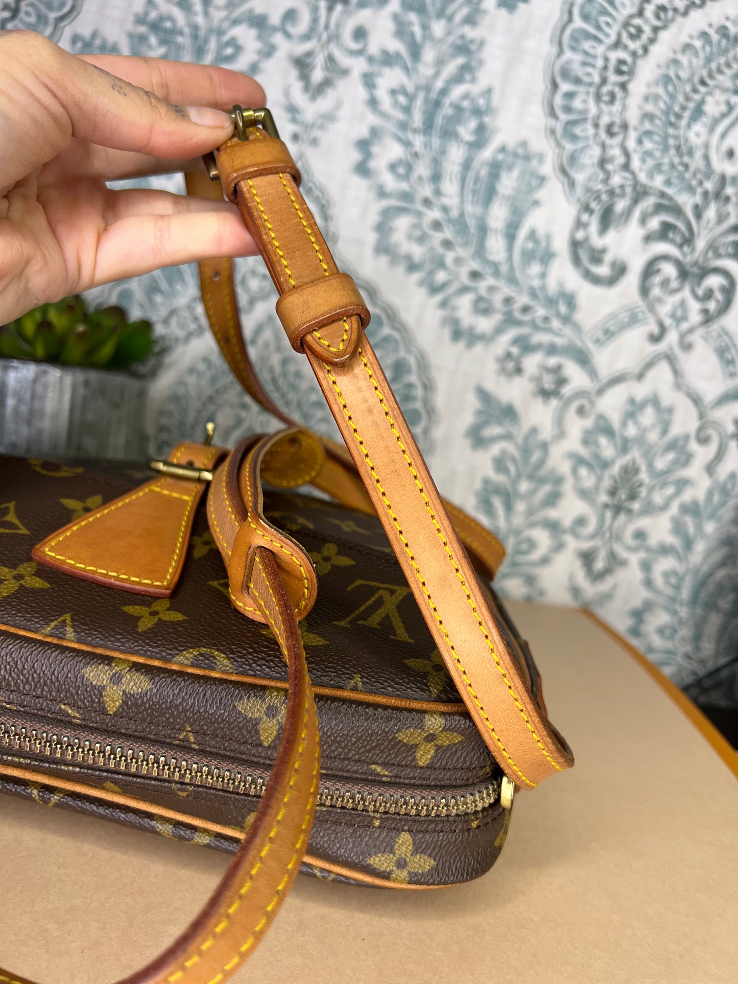 Louis Vuitton Jeune Fille MM