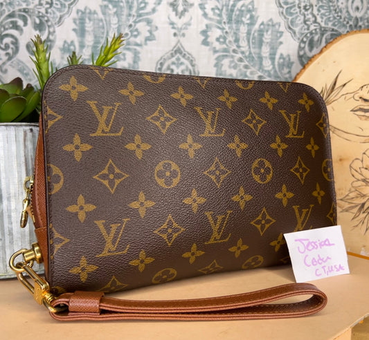 Louis Vuitton Orsay Clutch