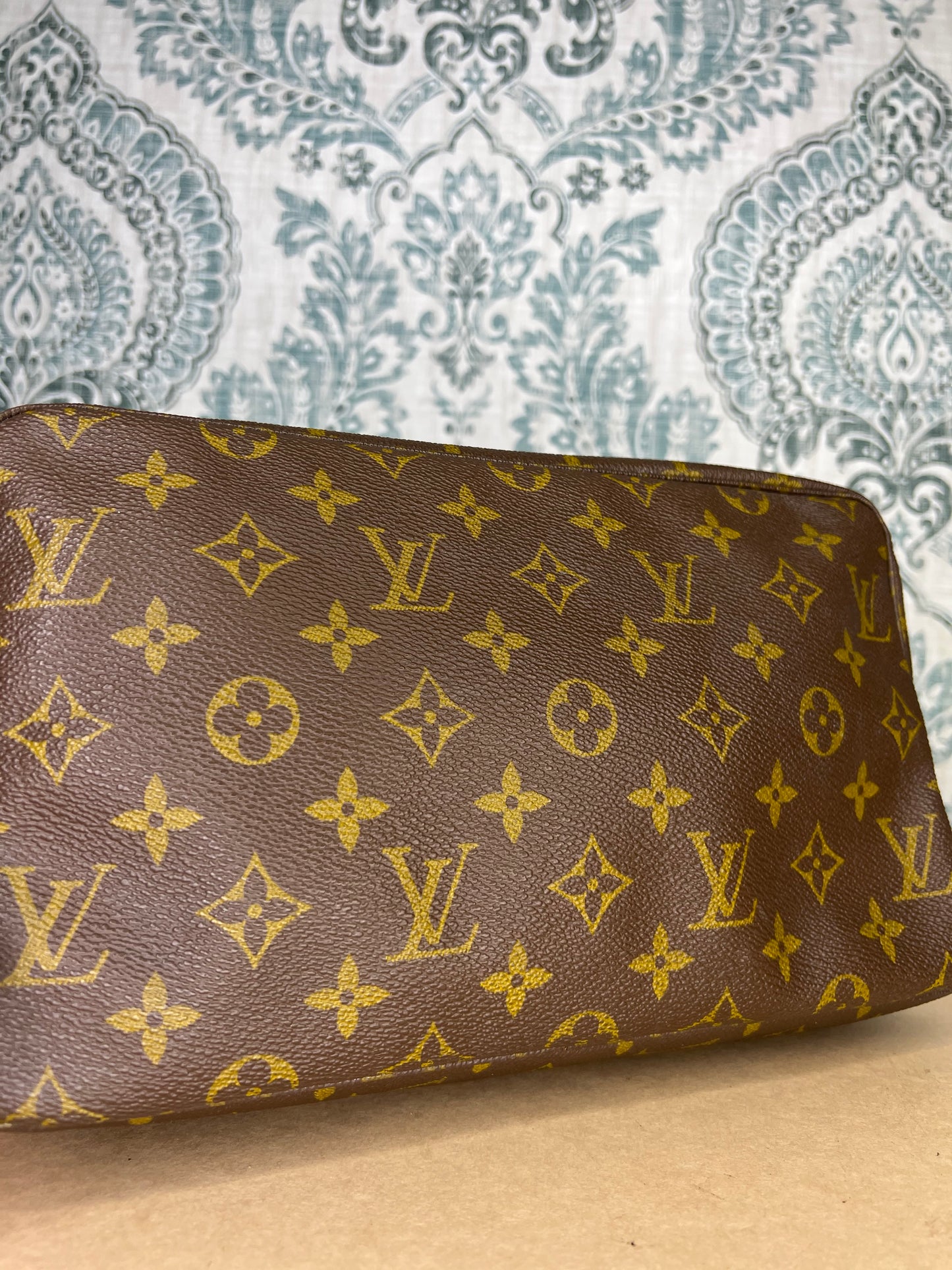 Louis Vuitton Trousse 28