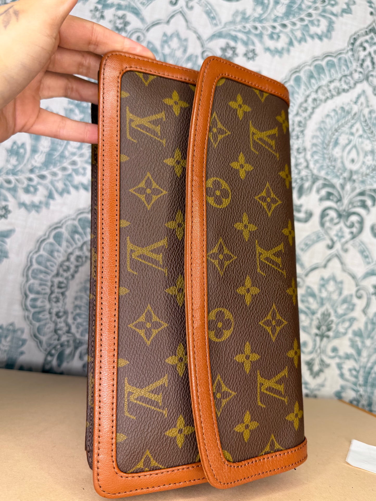 Louis Vuitton Pochette Dame PM Clutch