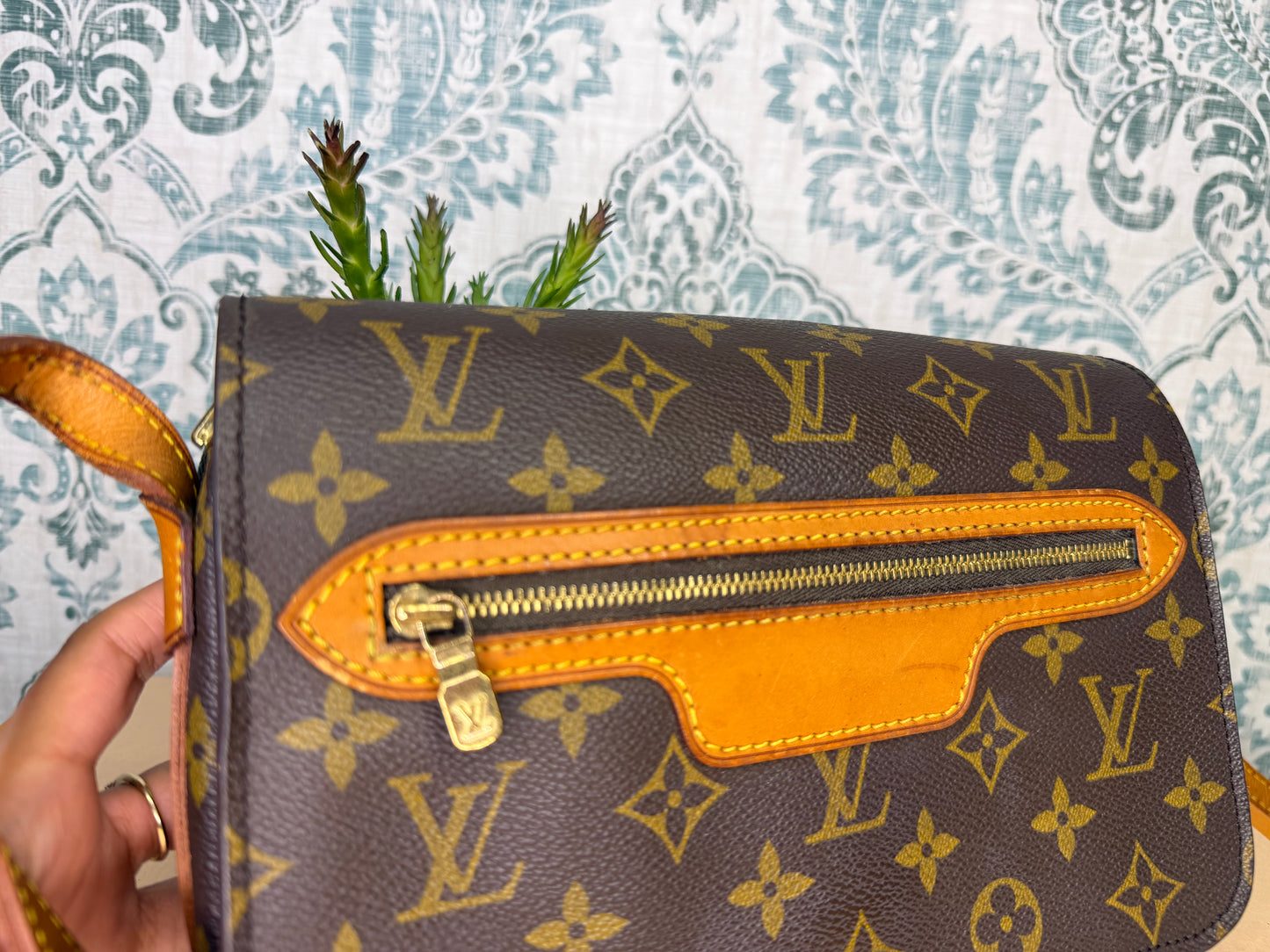 Louis Vuitton Saint Germain 24