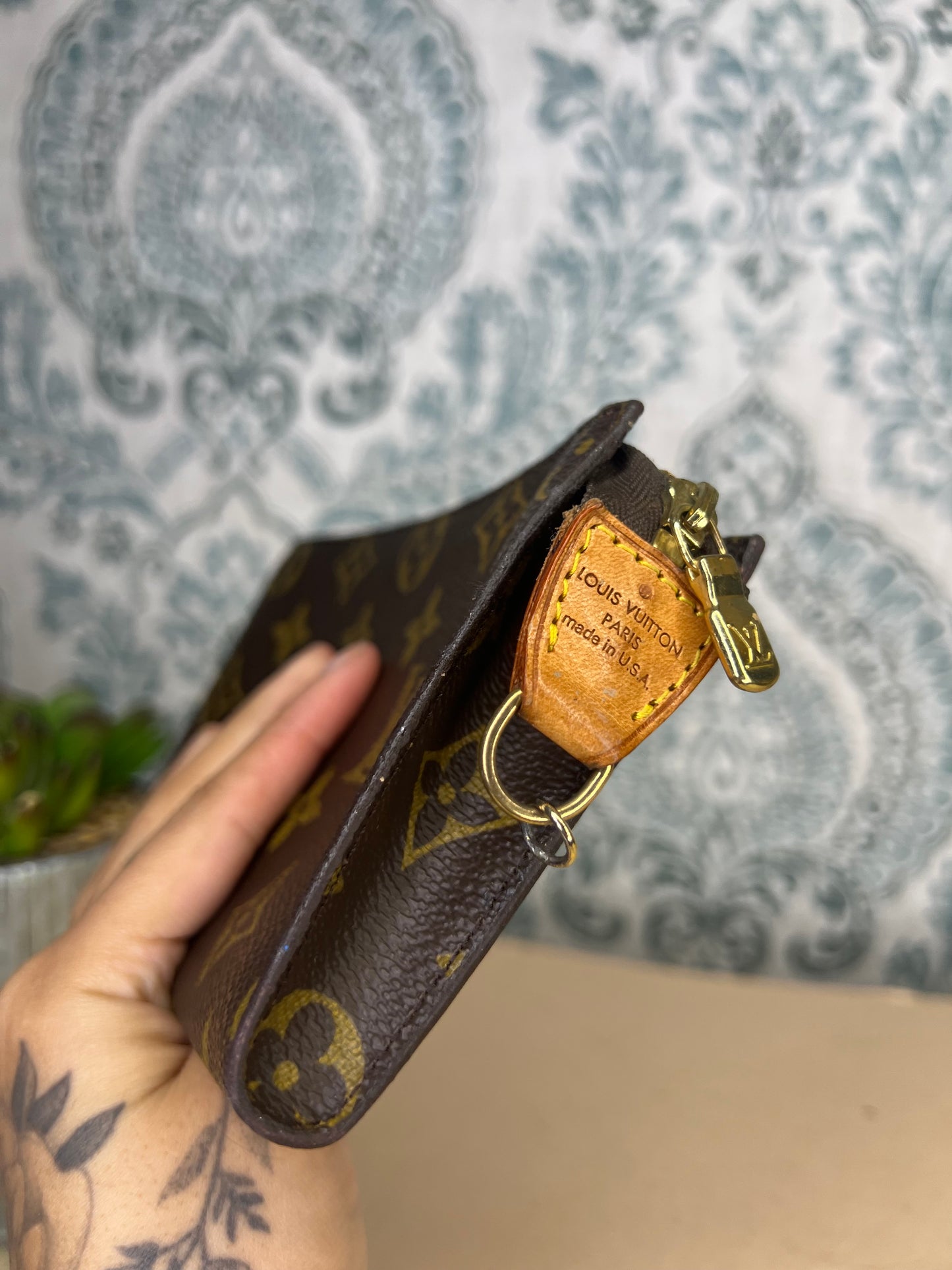 Louis Vuitton Bucket Pouch PM (damaged)