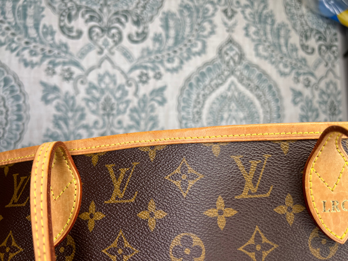 Neverfull MM Cherry Red