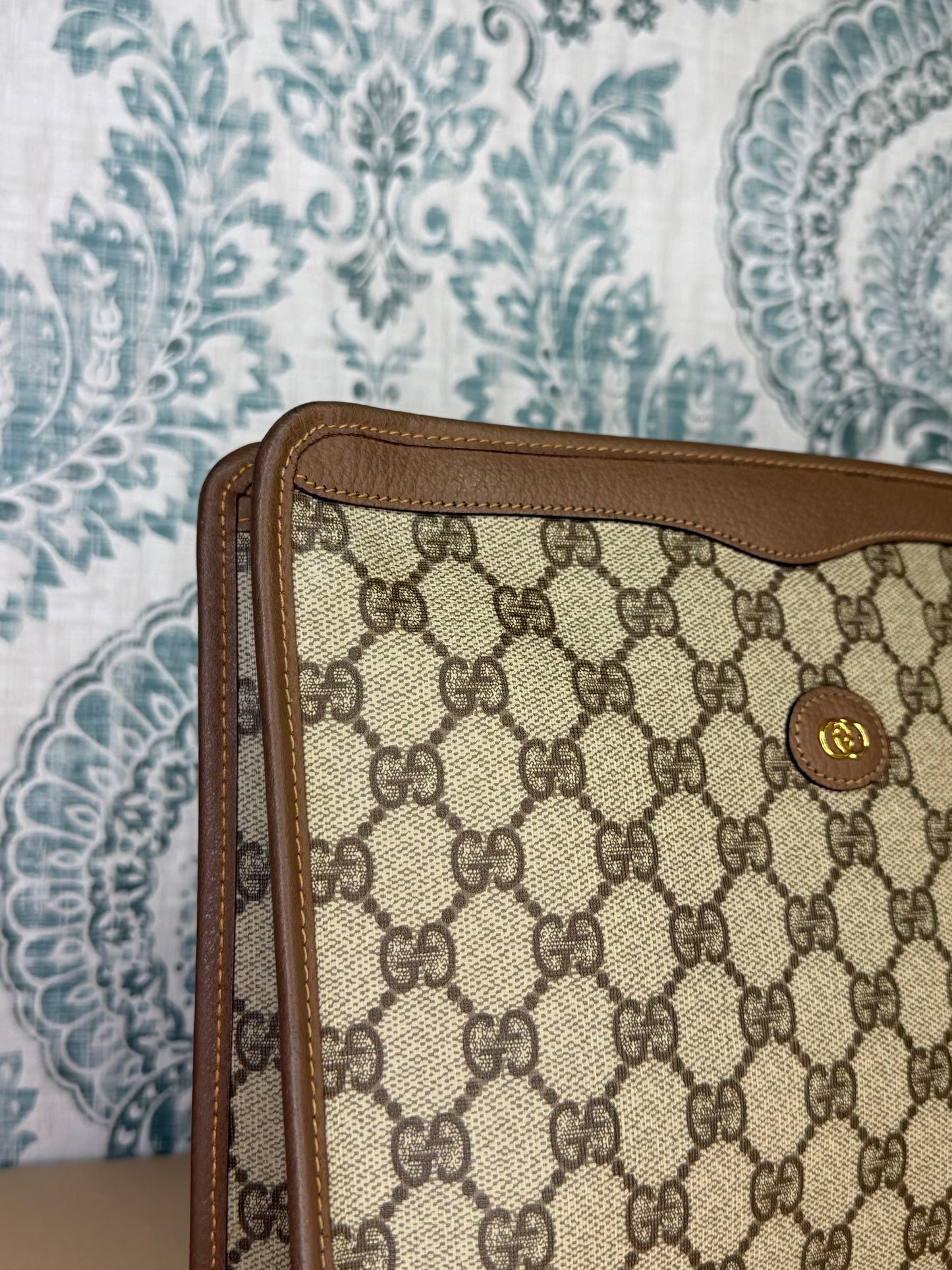 Gucci Supreme Brown Clutch