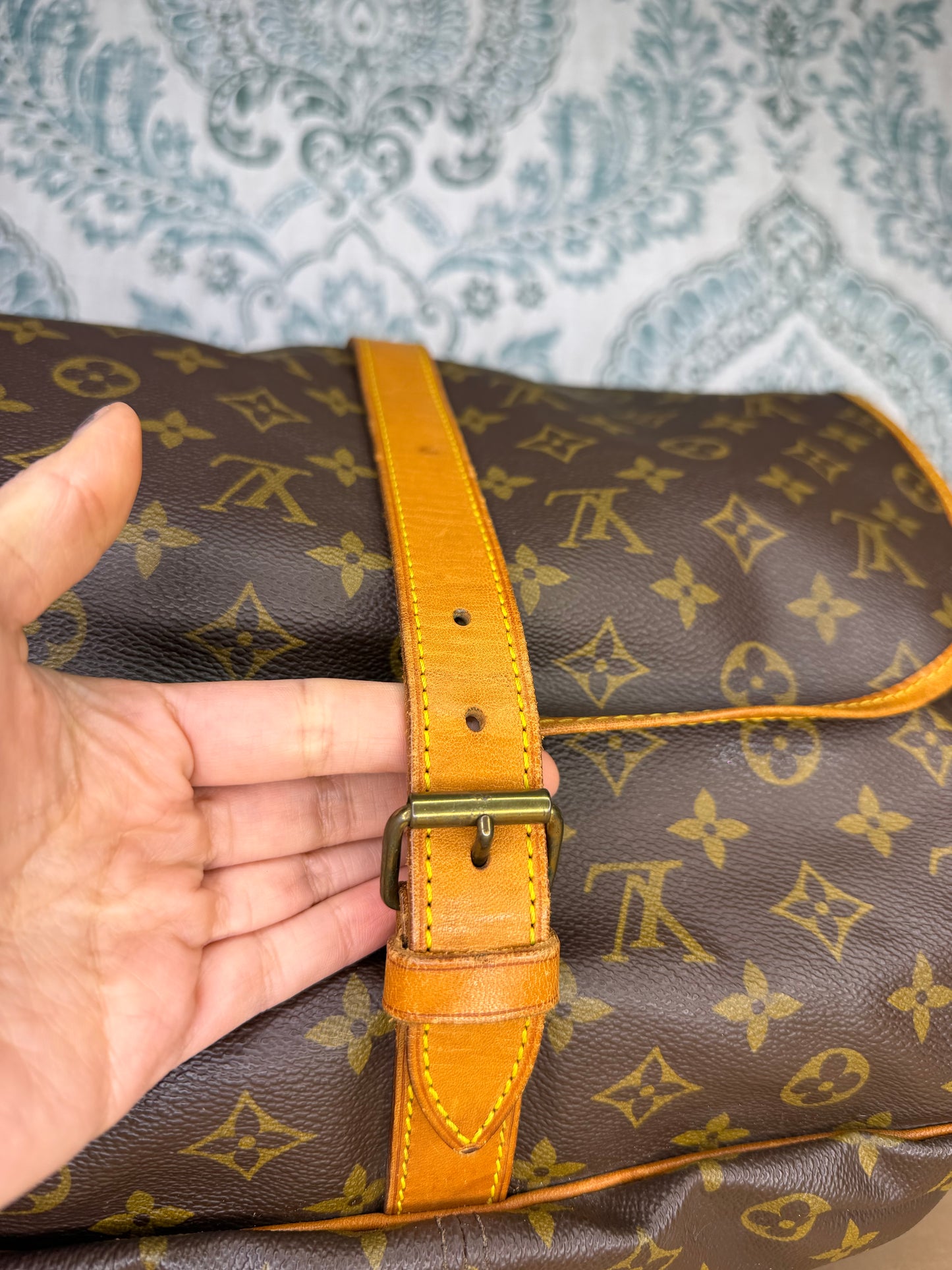 Louis Vuitton Saumur 35